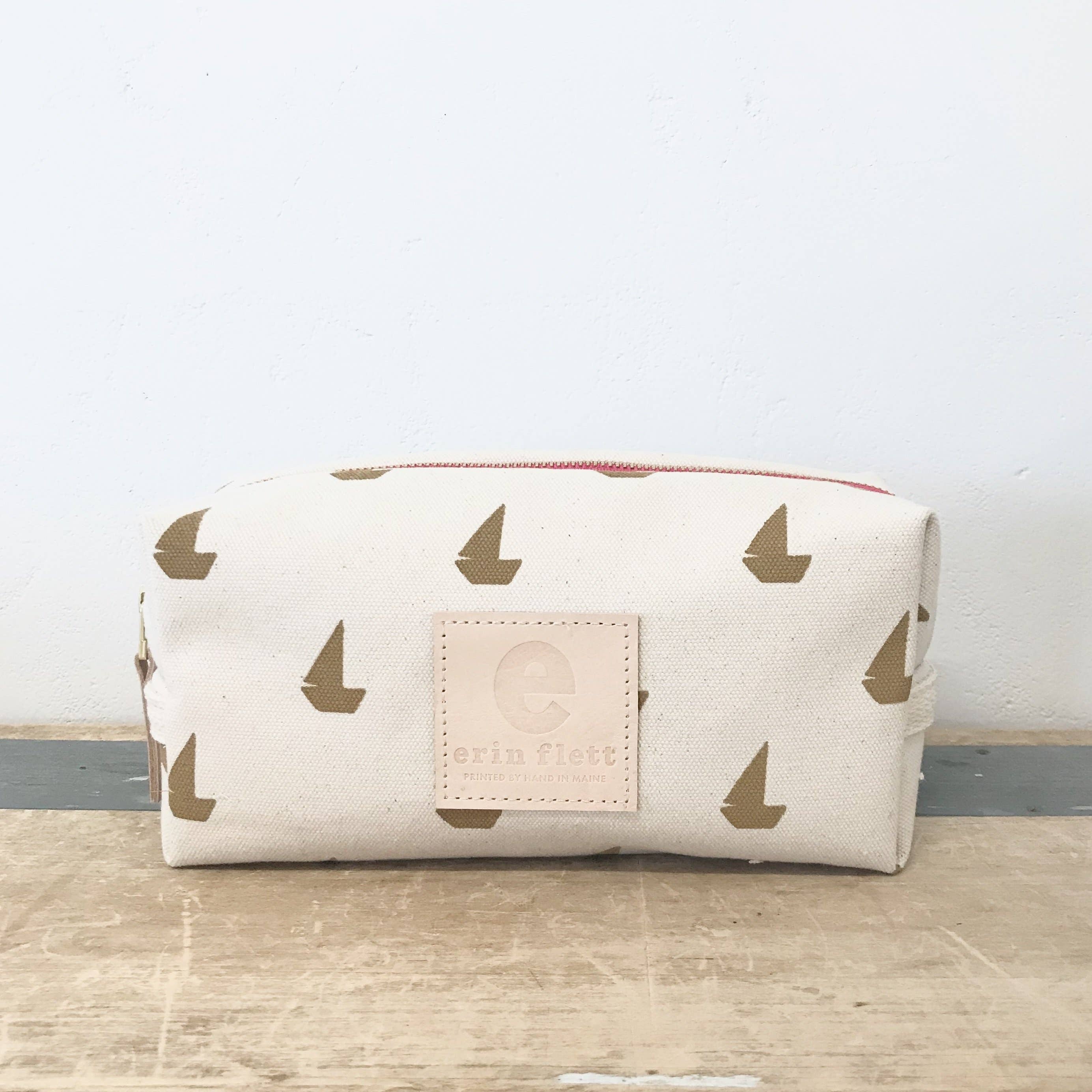 Erin Flett Sand Sailboats Dopp Kit - Waterproof Travel Toiletry Bag for Men & Women - Perfect for Beach Vacations, Camping Trips and Gym Essentials Storage