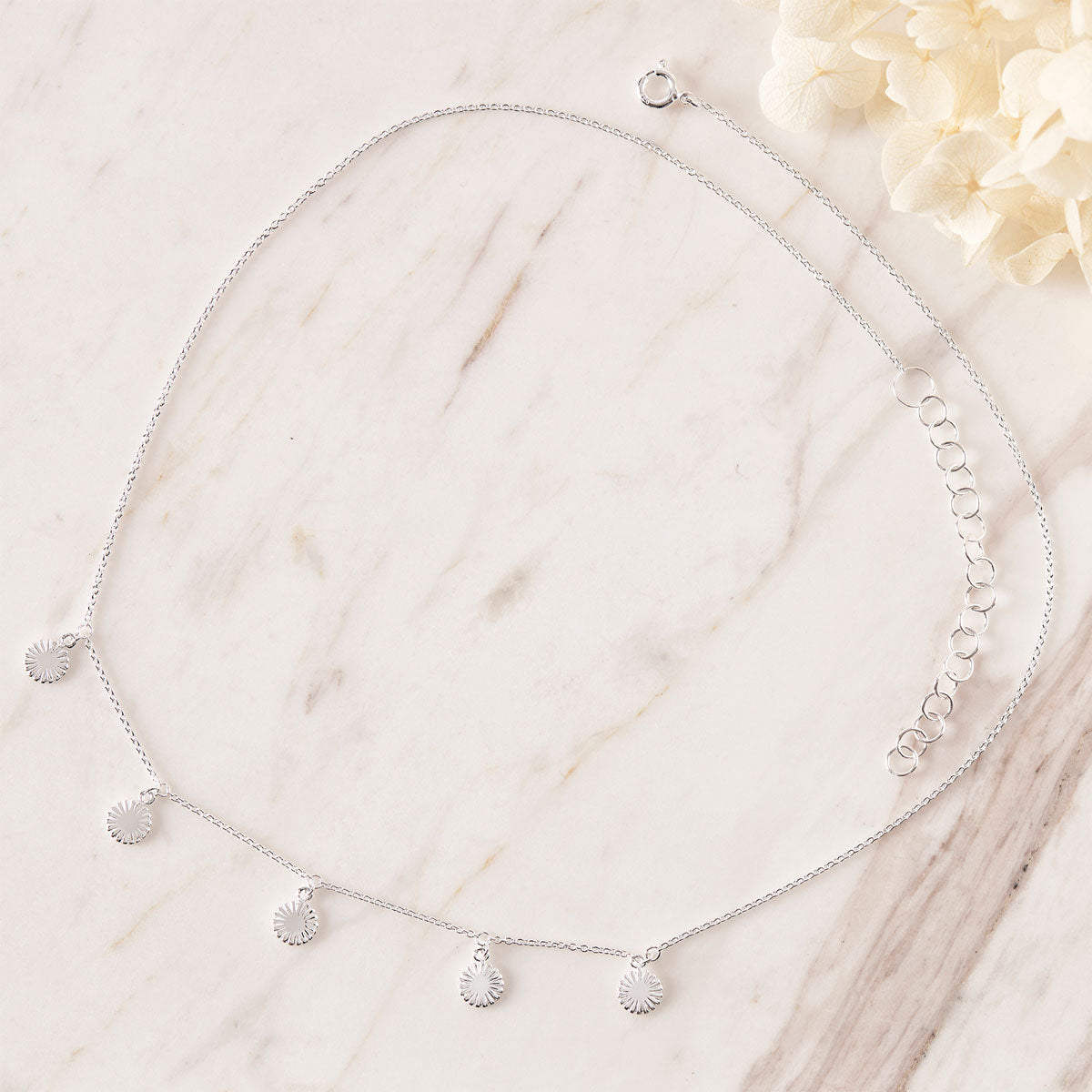 Daisy Drop Necklace - Elegant Floral Pendant Jewelry for Women, Perfect for Weddings, Parties & Everyday Wear