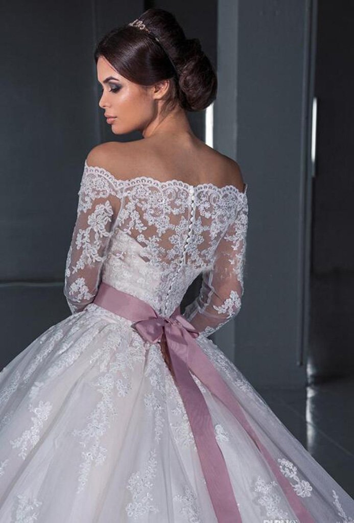 Elegant Long Sleeve Lace Wedding Dress for Women - White Ball Gown Bridal Dress for Church Ceremony & Romantic Outdoor Weddings