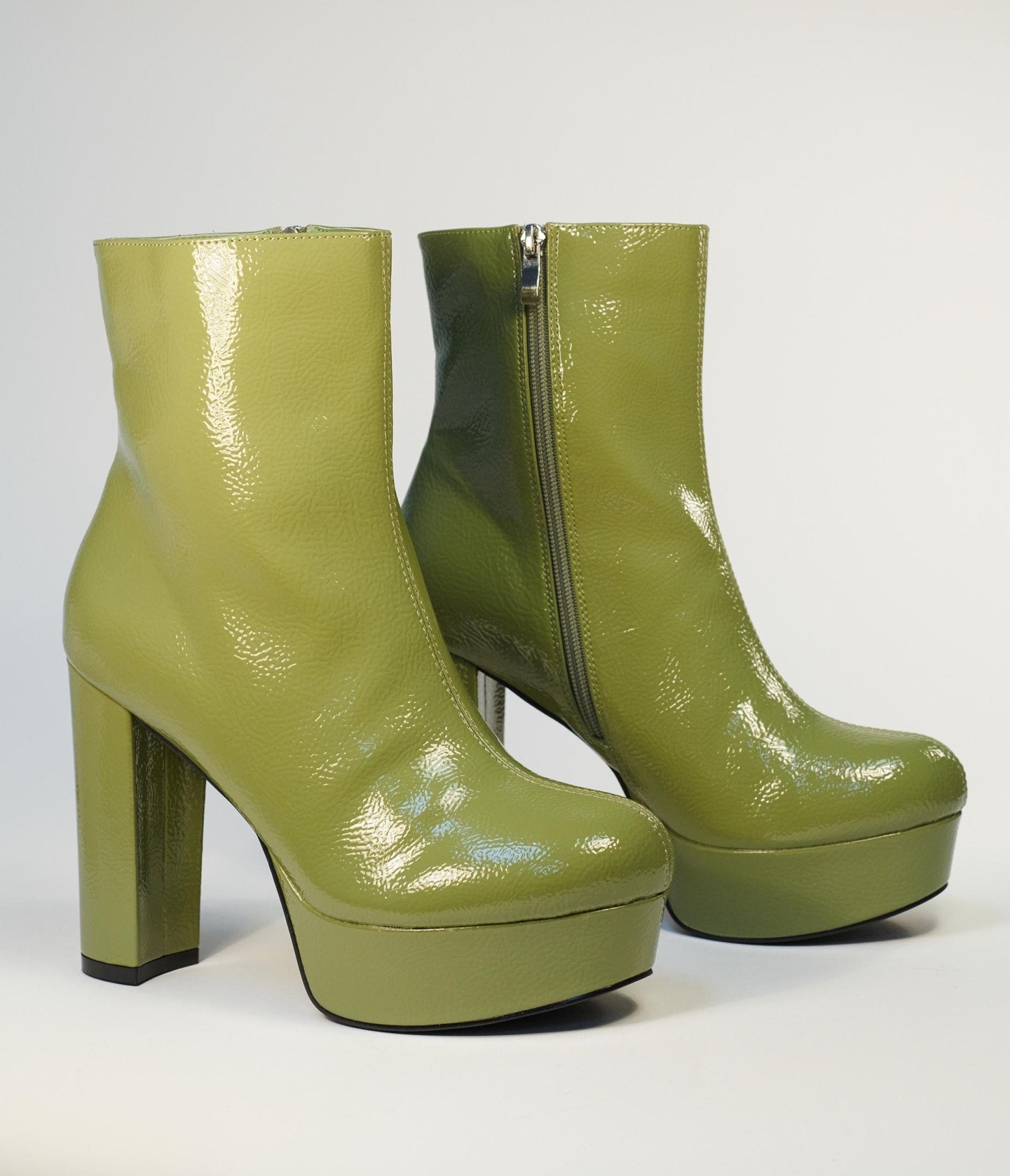 Vintage Avocado Green Platform Heel Ankle Boots - Retro 70s Style Women's Shoes for Casual Outfits & Music Festivals