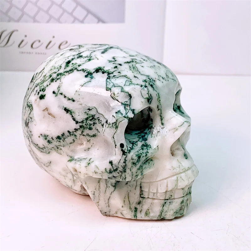 Natural Moss Agate Skull Carvings - Mini Crystal Stone Statue Figurine for Halloween Decor, Witchcraft Altar, Gothic Home Decor, Unique Spiritual Gift (661g, 1 Piece) | Perfect for Meditation Spaces, Wiccan Rituals & Dark Aesthetic Room Decor