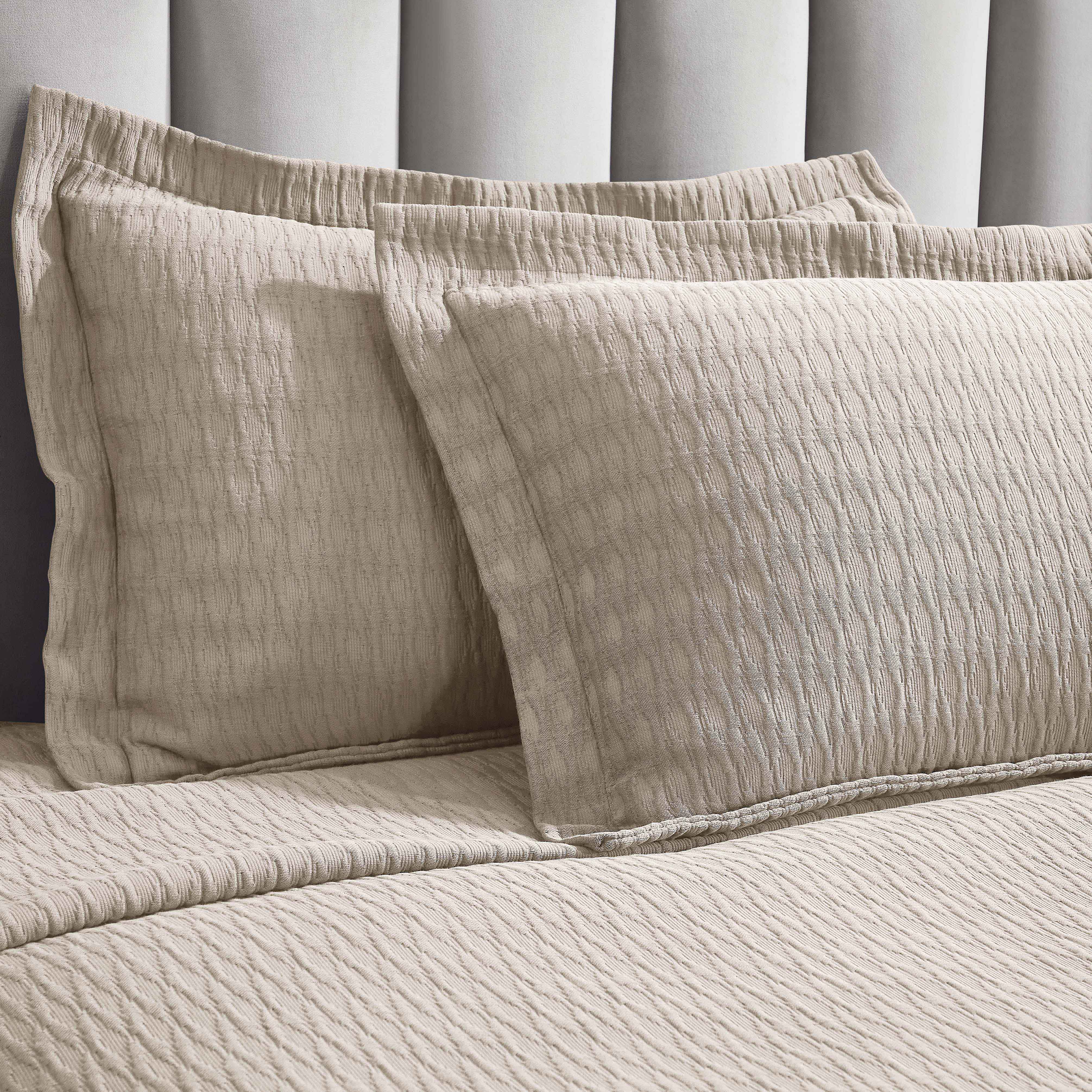 Calvert Cotton Medium Weight Geometric Matelasse Bedspread Set - Queen Size Luxury Bedding for Modern Bedrooms | Perfect for Master Bedroom, Guest Room & Dorm Decor
