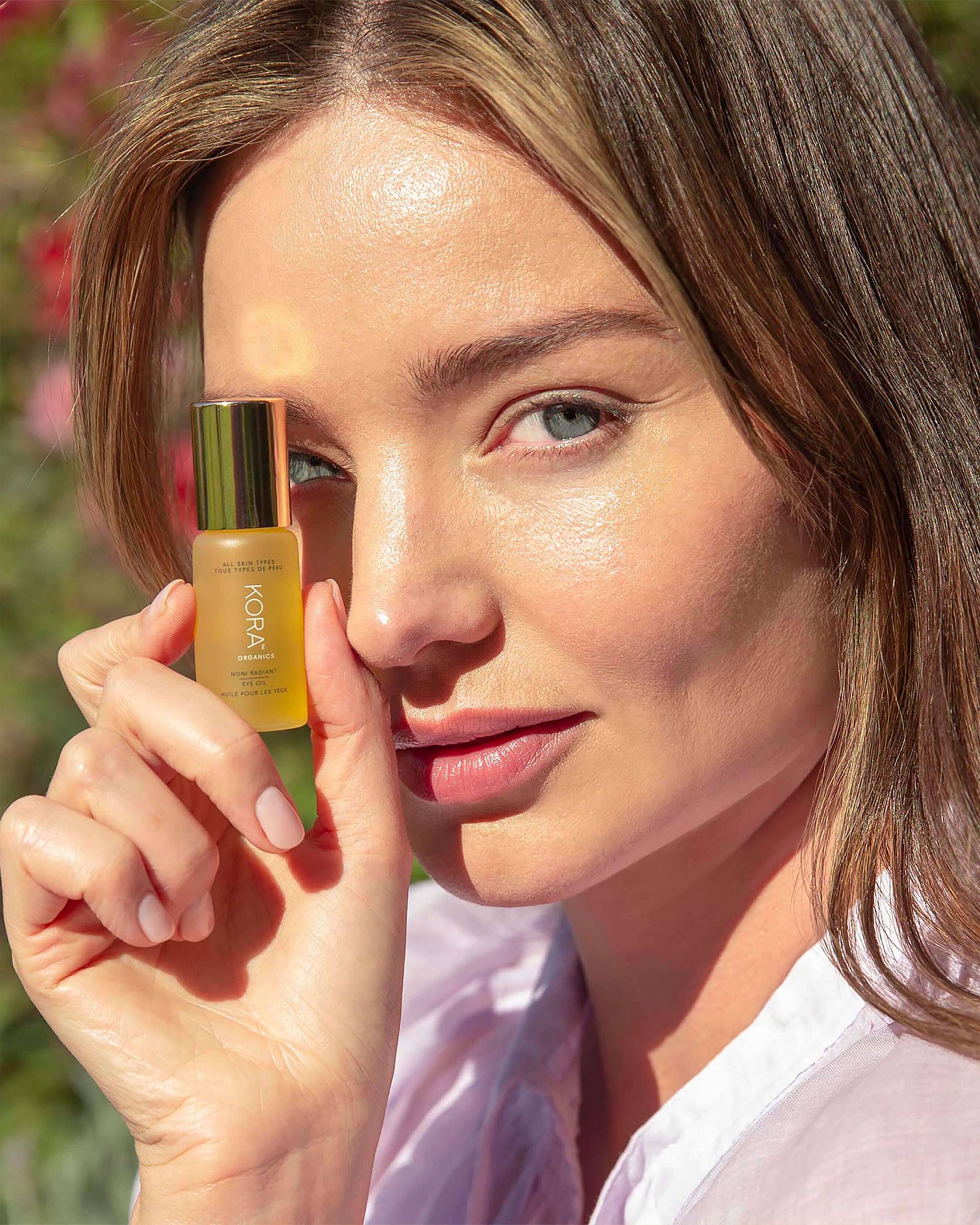 Organic Noni Radiant Eye Oil for Dark Circles & Wrinkles - Anti-Aging Under Eye Treatment for Puffiness & Fine Lines - Perfect for Night Routine & Travel Skincare