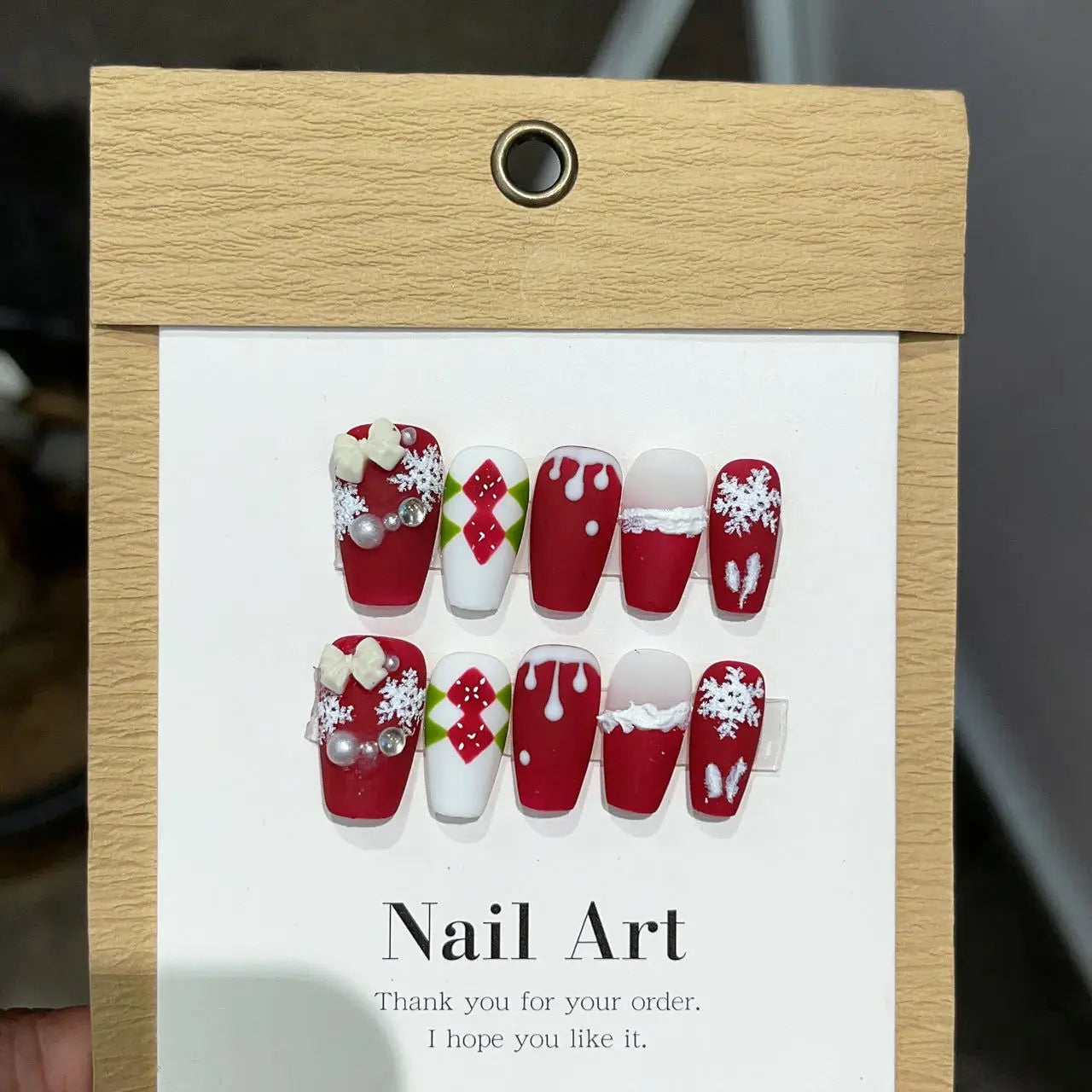 10Pcs Winter Ladder Shaped Handmade False Nails with Glue - Sweet Houndstooth Nail Design, Fashion Pearl Press on Acrylic Nail Tips for Parties, Weddings & Special Occasions