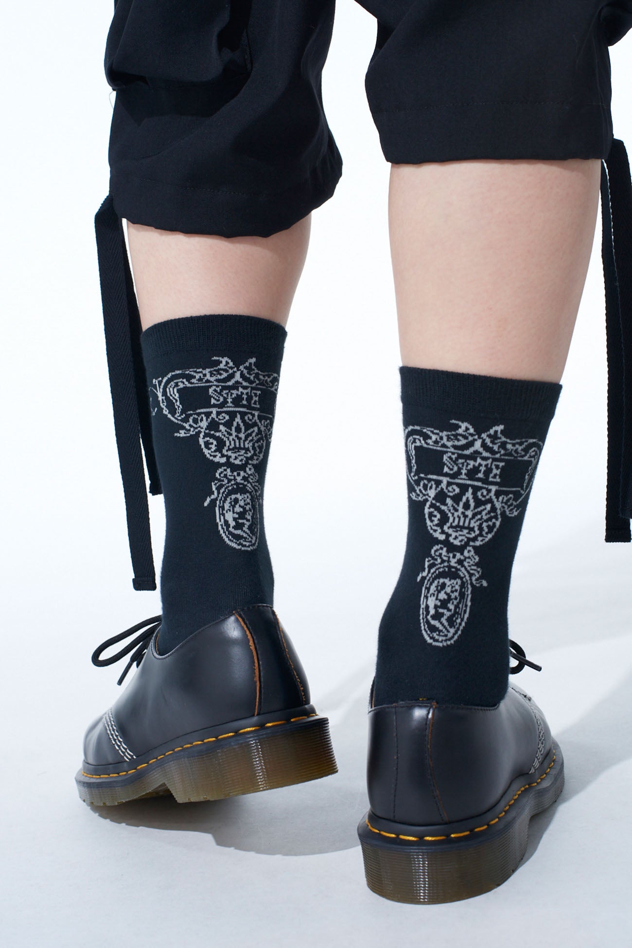 Baroque Pattern Cotton Plain Stitch Socks for Women & Men - Comfortable & Stylish Casual Wear for Everyday Use, Work, and Special Occasions
