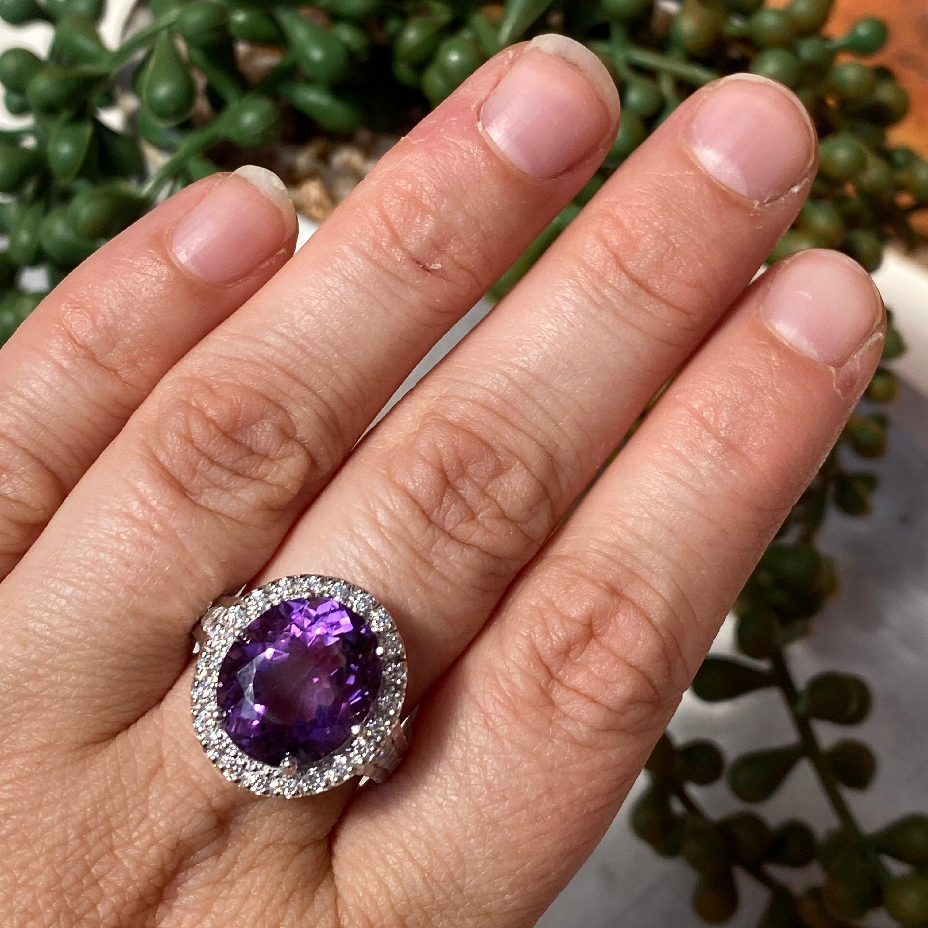 Amethyst Oval Cut Ring with CZ Accent - Size 8 - Sterling Silver Jewelry - Elegant Purple Gemstone Ring for Women - Perfect for Weddings, Anniversaries & Special Occasions