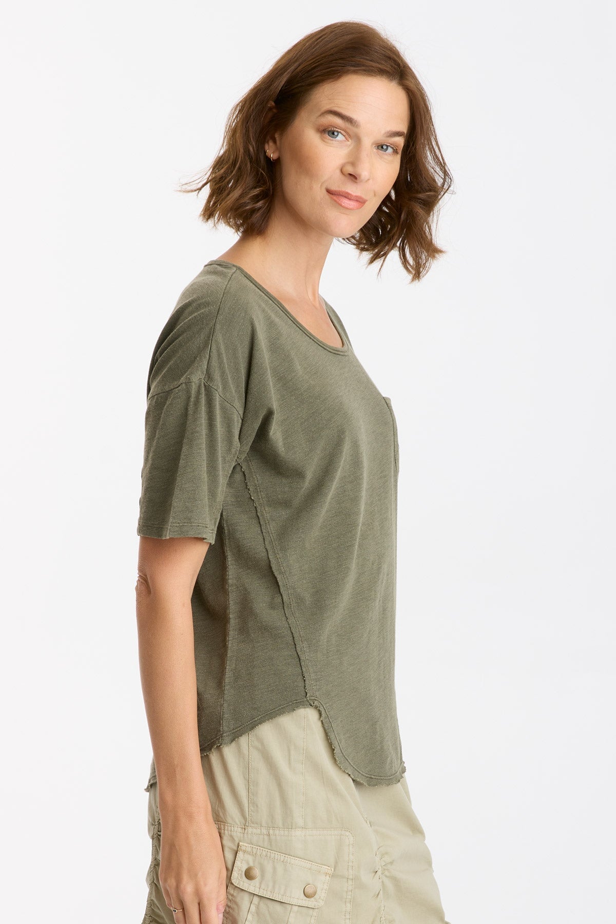Duvall Tee Kombu Pigment Dyed T-Shirt - Soft & Stylish Casual Wear for Men & Women - Perfect for Everyday Outfits, Streetwear & Lounge Comfort
