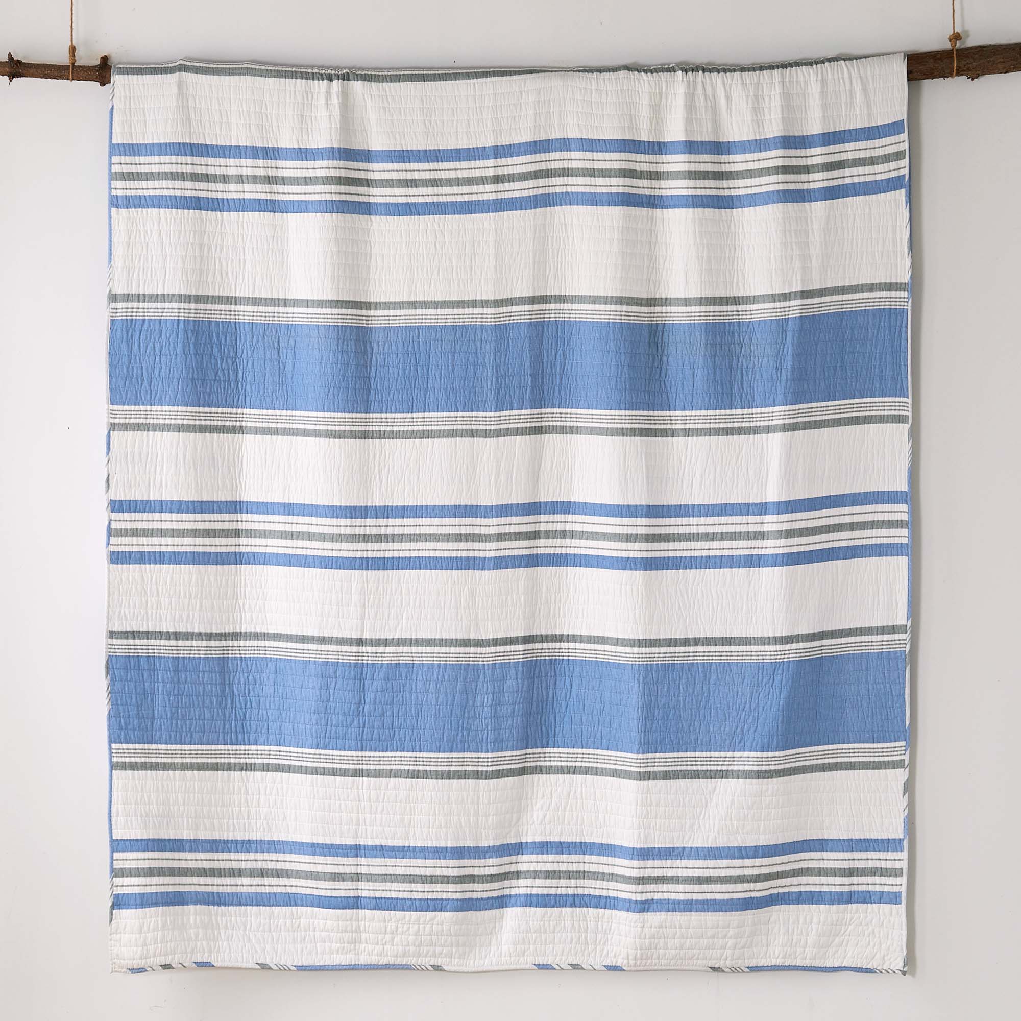 St Bart Stripe Quilt Set - Queen Size Coastal Blue & White Striped Bedding - Soft Breathable Cotton Quilt Cover for Beach House, Guest Room & Coastal Decor