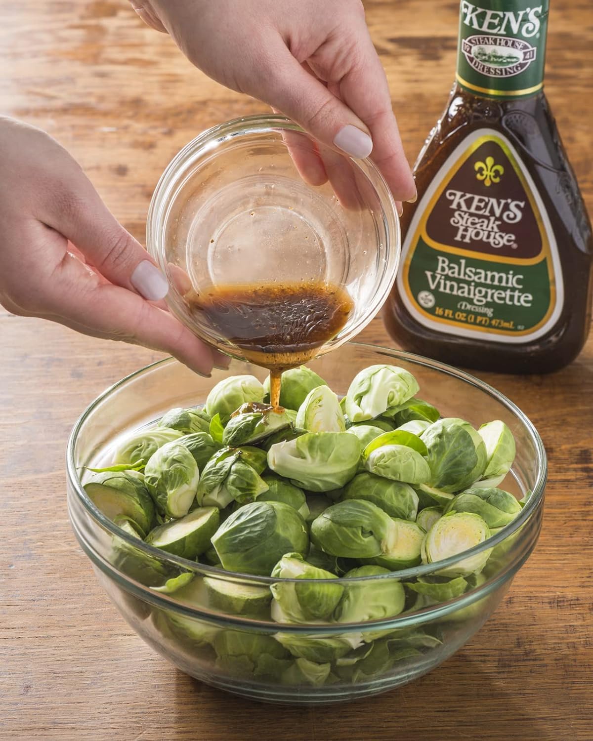 Ken's Steak House Balsamic Vinaigrette Salad Dressing - 16 fl oz (Pack of 2) with V2U Utensil Set | Premium Balsamic Vinegar Dressing for Salads, Marinades & Cooking | Perfect for BBQs, Dinner Parties & Healthy Meal Prep