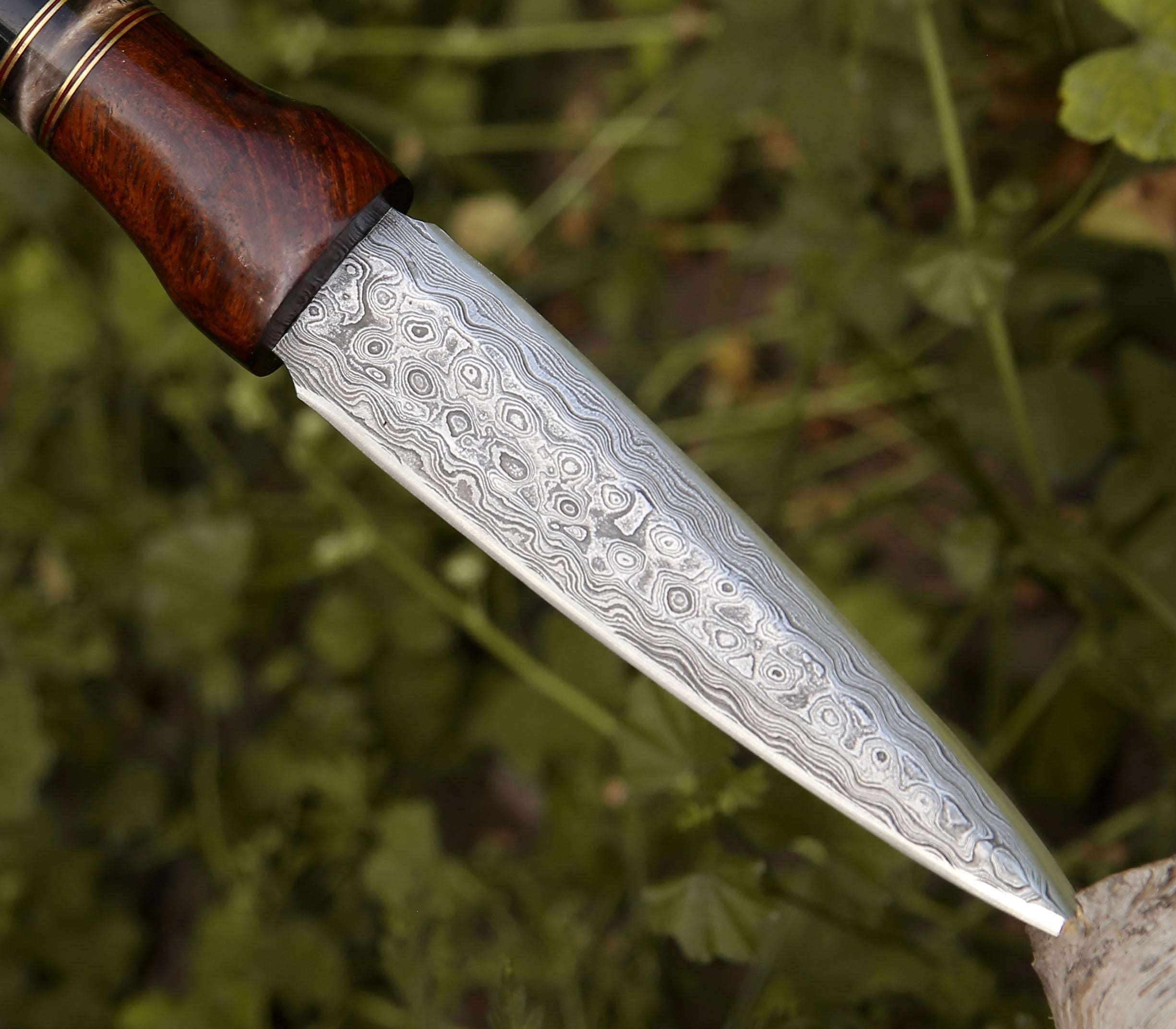 Handmade Damascus Steel Dagger with Leather Sheath - Tactical Knife for Outdoor Survival, Hunting & Camping Gear | Collector's Edition Combat Knife