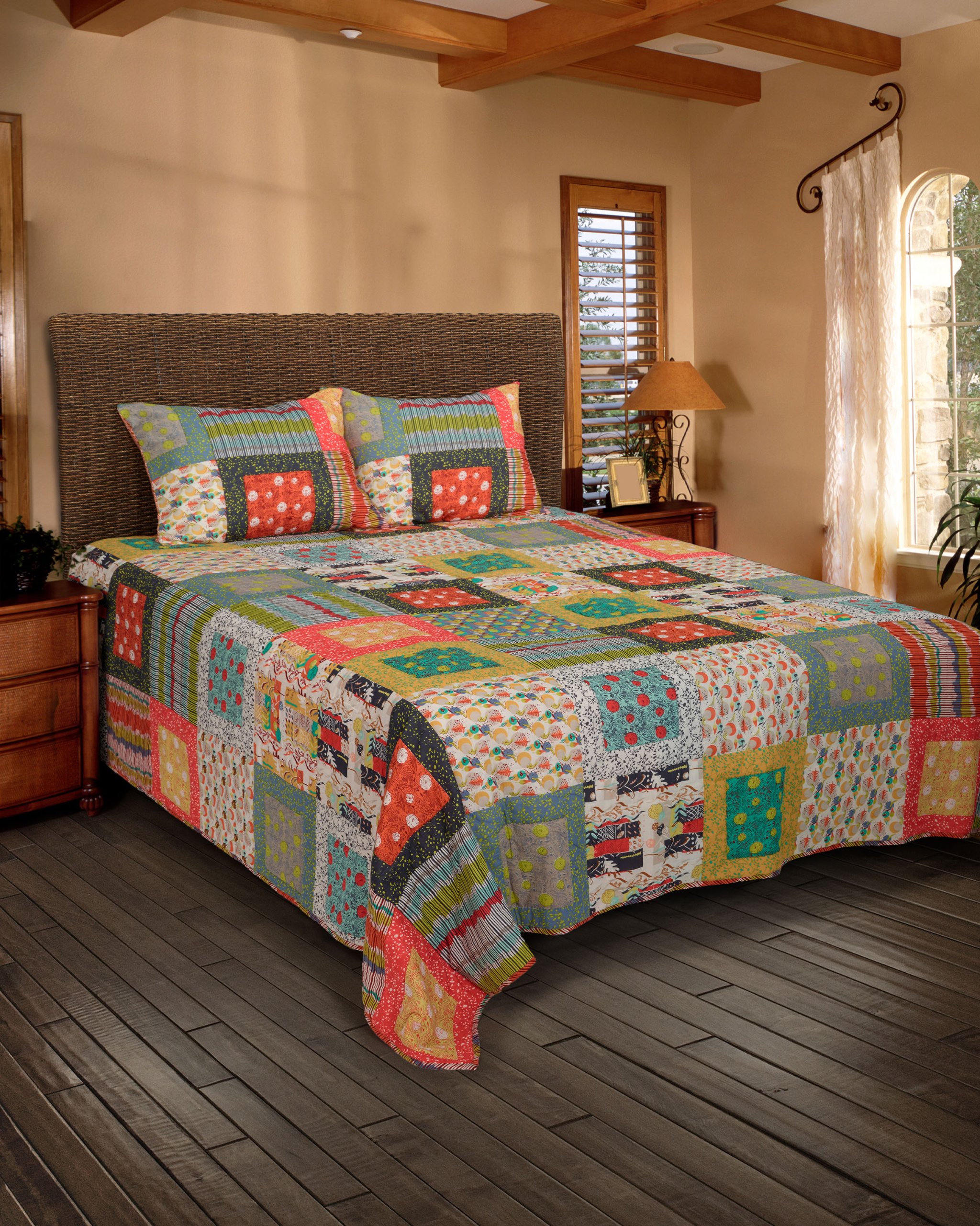 Rizzy Home BT1398 Maroon Quilt Set - King Size 106