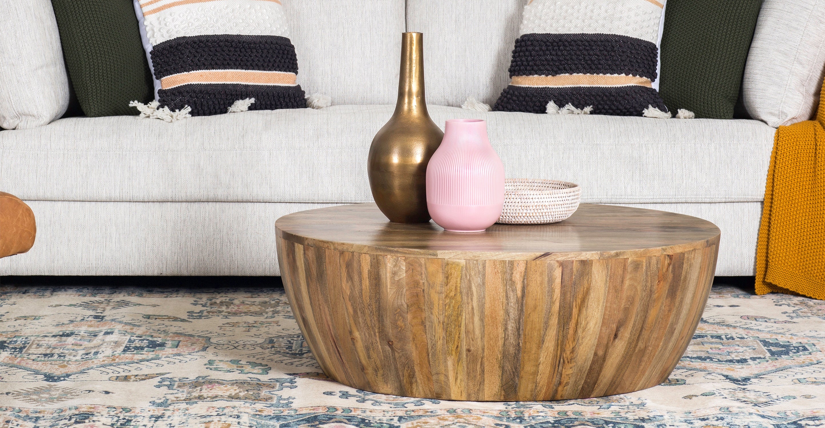 Modern Goa Coffee Table - Solid Wood Living Room Furniture for Home Decor - Perfect for Living Room, Lounge, or Office Use
