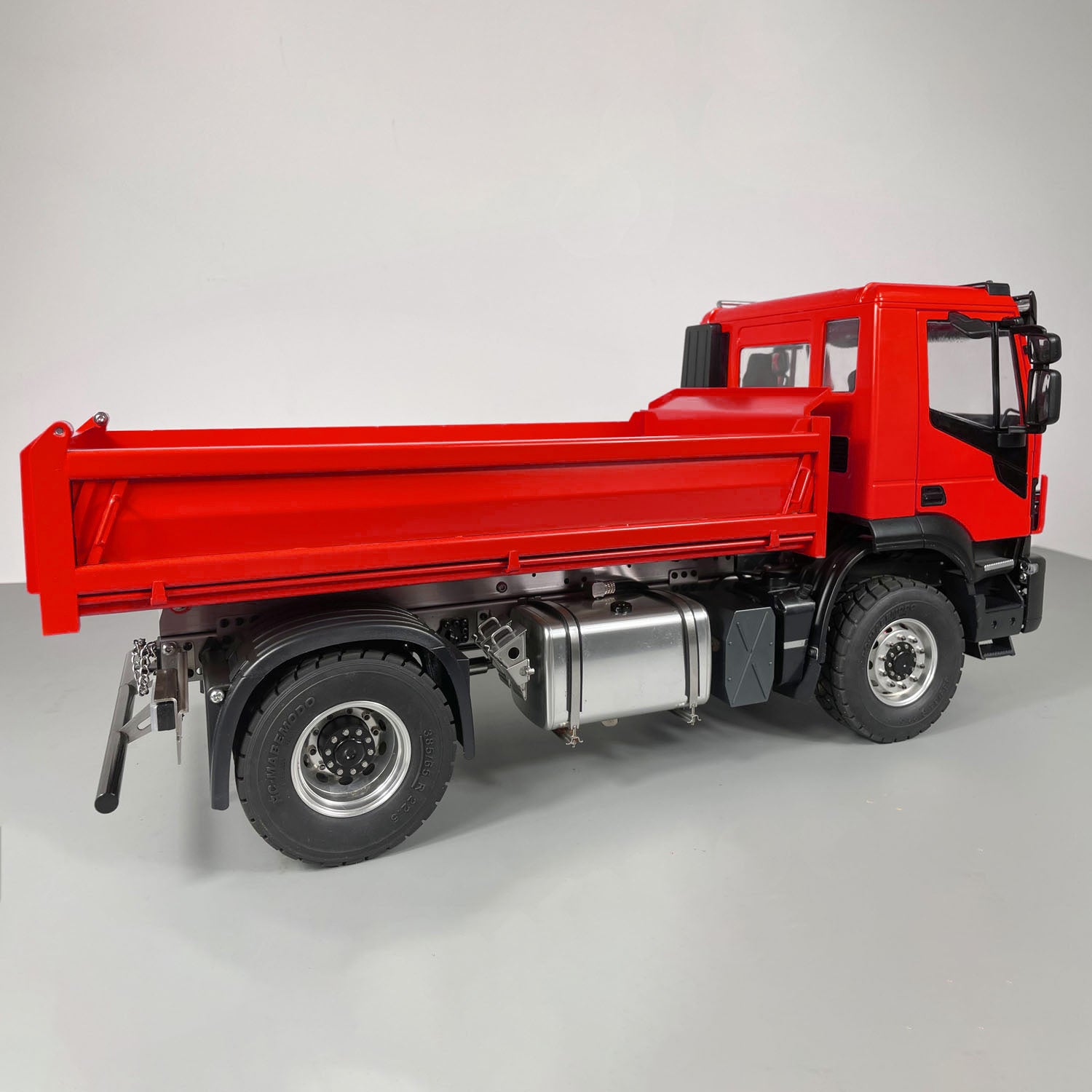 1/14 Scale 4x2 Metal RC Hydraulic Dump Truck - 2 Speed Remote Control Tipper Car with Electric Motor, DIY PNP, Sound & Light System - Perfect for Construction Site Play, Collectors & RC Hobbyists