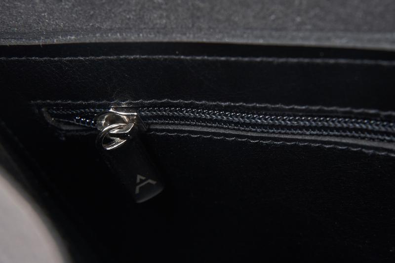 Canussa Totissimo Black Leather Handbag - Stylish & Durable Women's Shoulder Bag for Work, Travel & Everyday Use