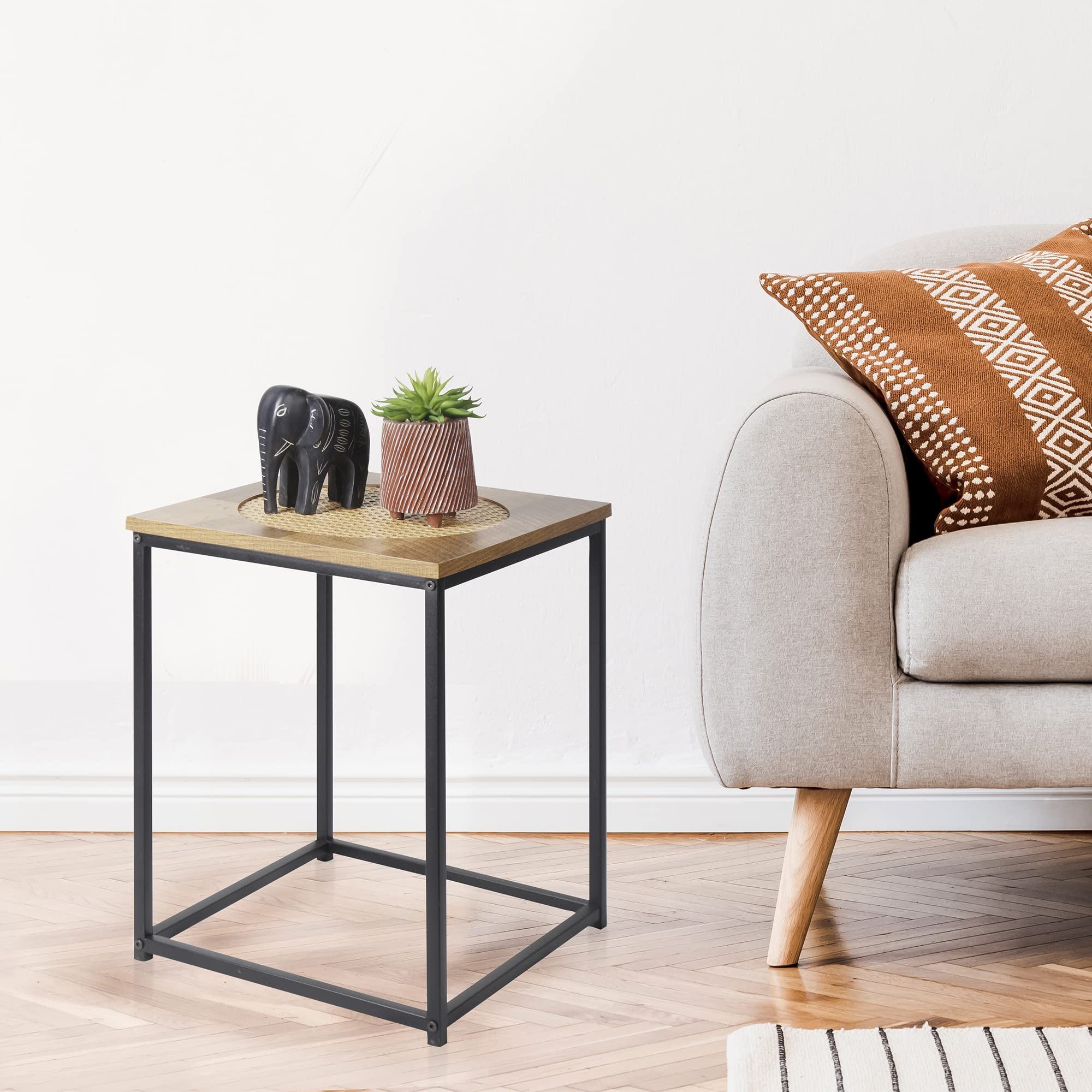 GIA Modern Wood and Rattan Side Table with Metal Frame - Small Accent Table for Living Room, Bedroom, or Patio - Perfect for Coffee, Books, and Decor