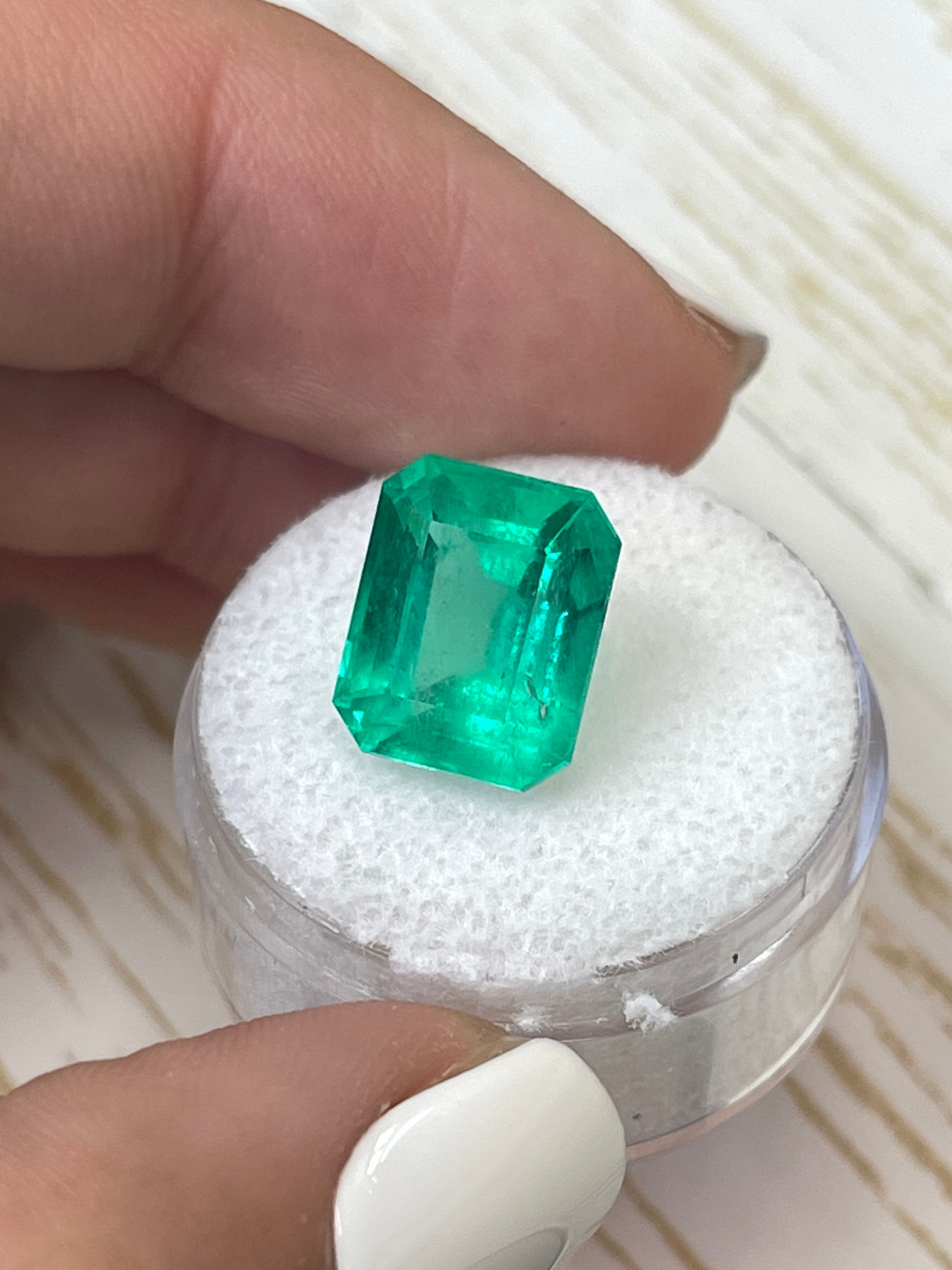 7.81 Carat 12x10mm Loose Colombian Emerald Gemstone - Emerald Cut for Jewelry Making, Engagement Rings & Luxury Gifts