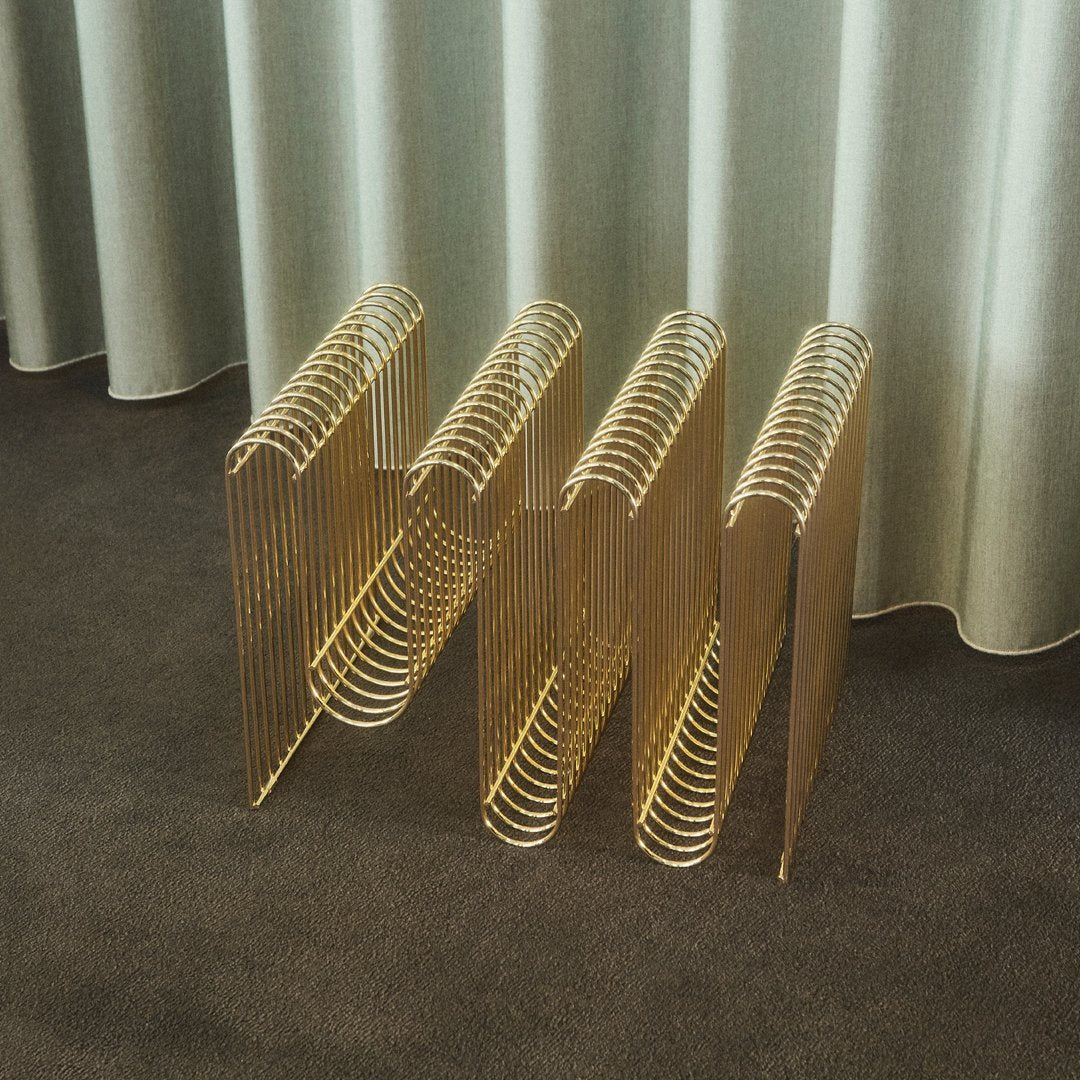 Curved Magazine Holder - Modern Wire Rack for Books & Newspapers - Perfect for Living Room, Office, or Bedroom Organization