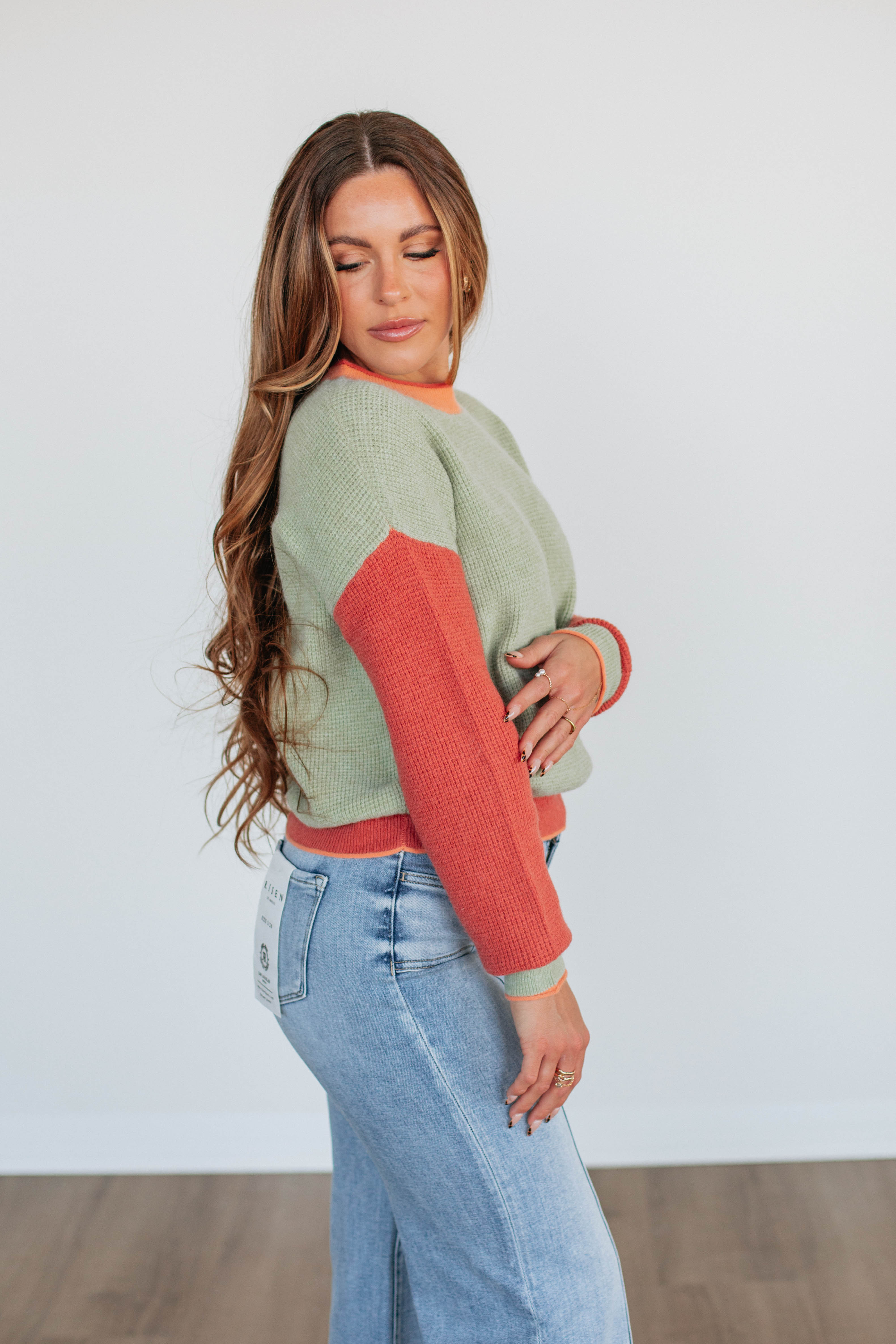 Colorblock Knit Sweater for Women - Stylish Thyme Green Pullover for Casual Outings & Cozy Fall Fashion