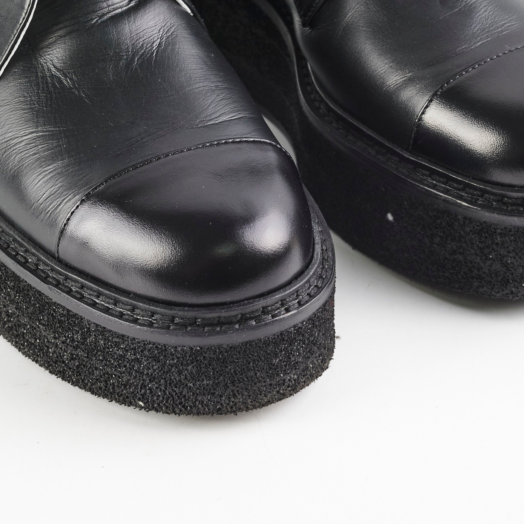 Chanel 2022-2023 Fall Winter Leather Boots Women's Size 40 (US 9) - Fashionable Knee High Winter Boots for Women, Perfect for Office, Party & Snow Outfits