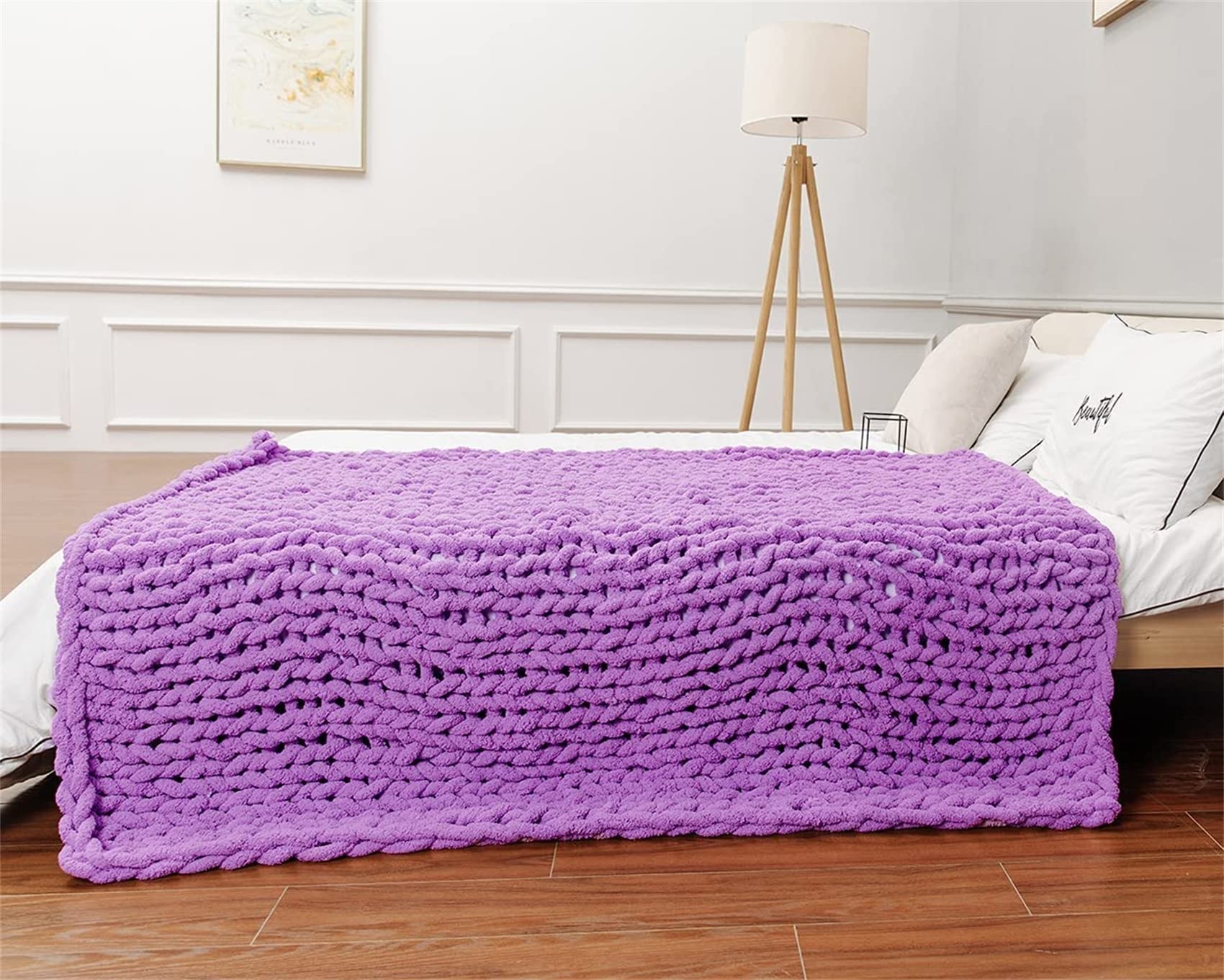Chunky Knit Blanket - Chenille Throw - Giant Handmade Cozy Yarn Blanket for Sofa, Couch & Bed - No Shedding, Machine Washable - Purple, 120x150cm (47x59in) - Perfect for Winter Nights, Living Room Decor & Gift Giving
