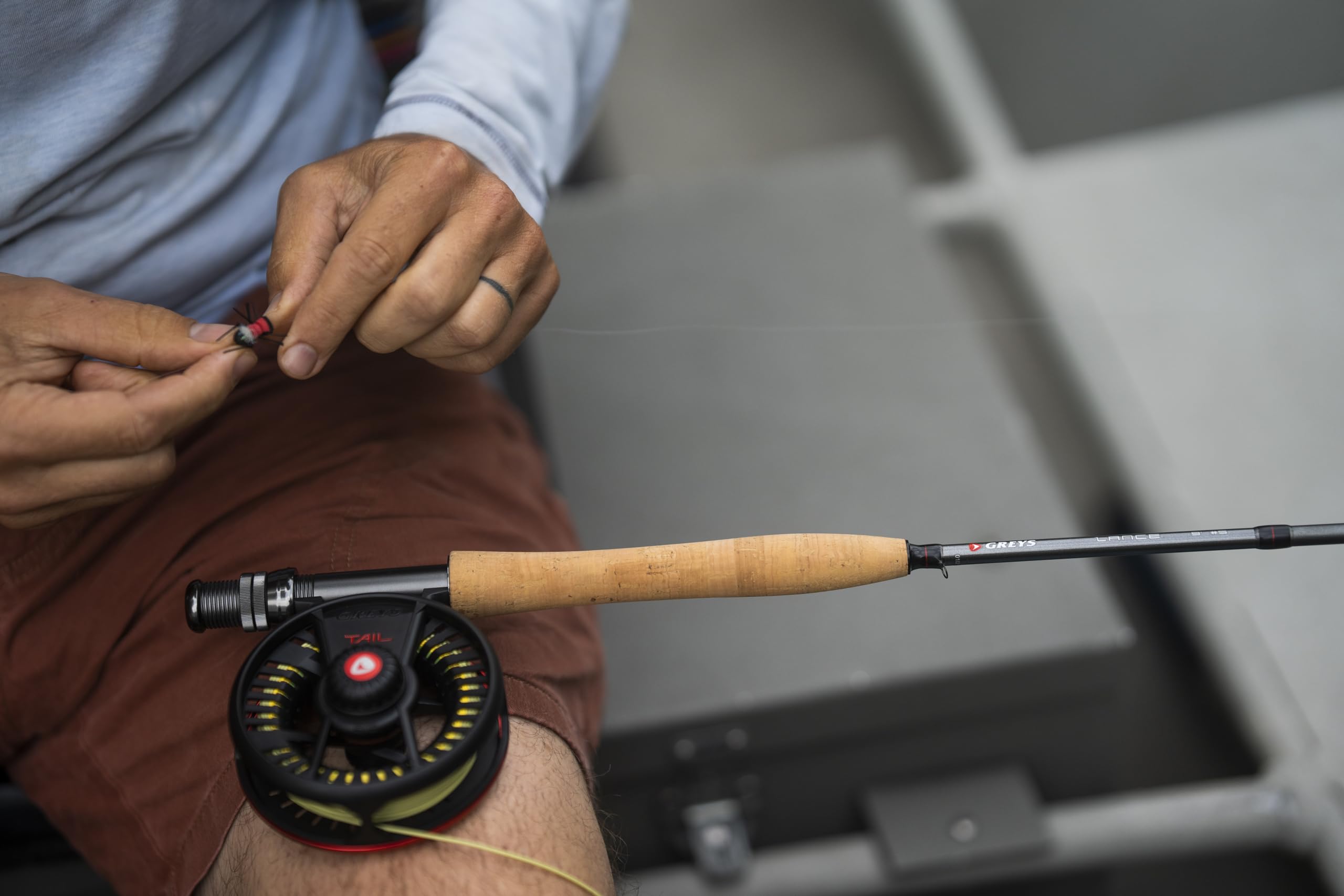 Premium Kite Switch Fly Fishing Rod - Lightweight & Durable Graphite Fly Rod for Trout, Bass & Salmon - Perfect for Freshwater & Saltwater Fly Fishing Adventures