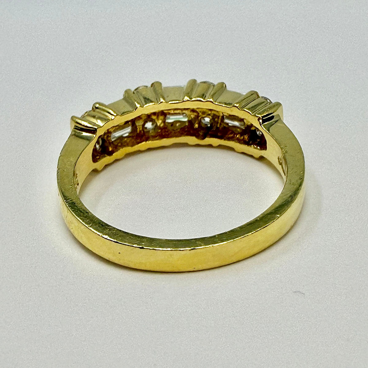 18K Gold Diamond Ring for Women - Elegant Jeff Cooper Jewelry for Engagement, Wedding & Special Occasions
