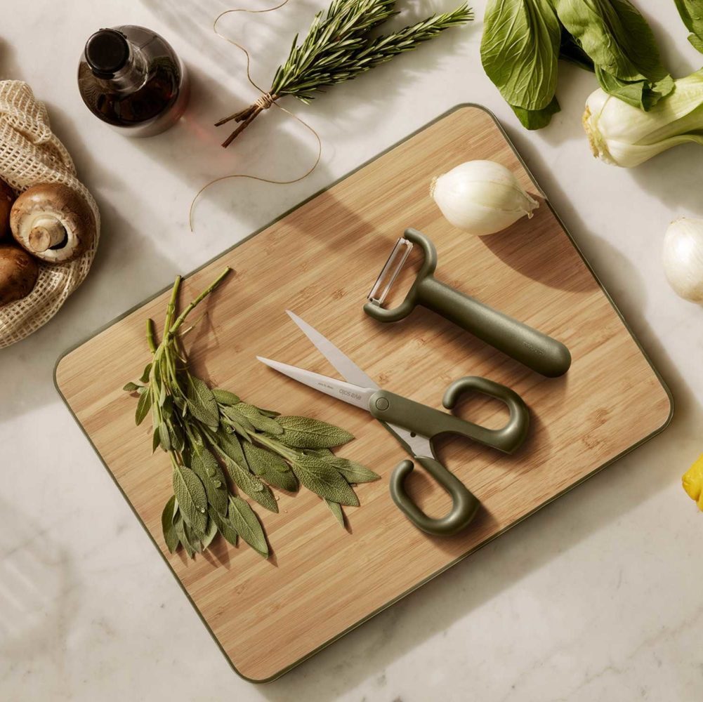 EVA SOLO Green Kitchen Scissors - Heavy Duty Stainless Steel Shears for Cooking, Cutting Herbs, Poultry & More - Perfect for Home Chefs & Food Prep