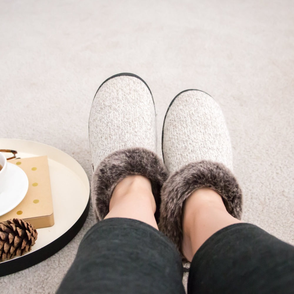 Women's Faux Fur Chinchilla Clog Slippers - Cozy Indoor/Outdoor House Shoes with Non-Slip Sole - Perfect for Winter, Home, Lounge & Quick Errands