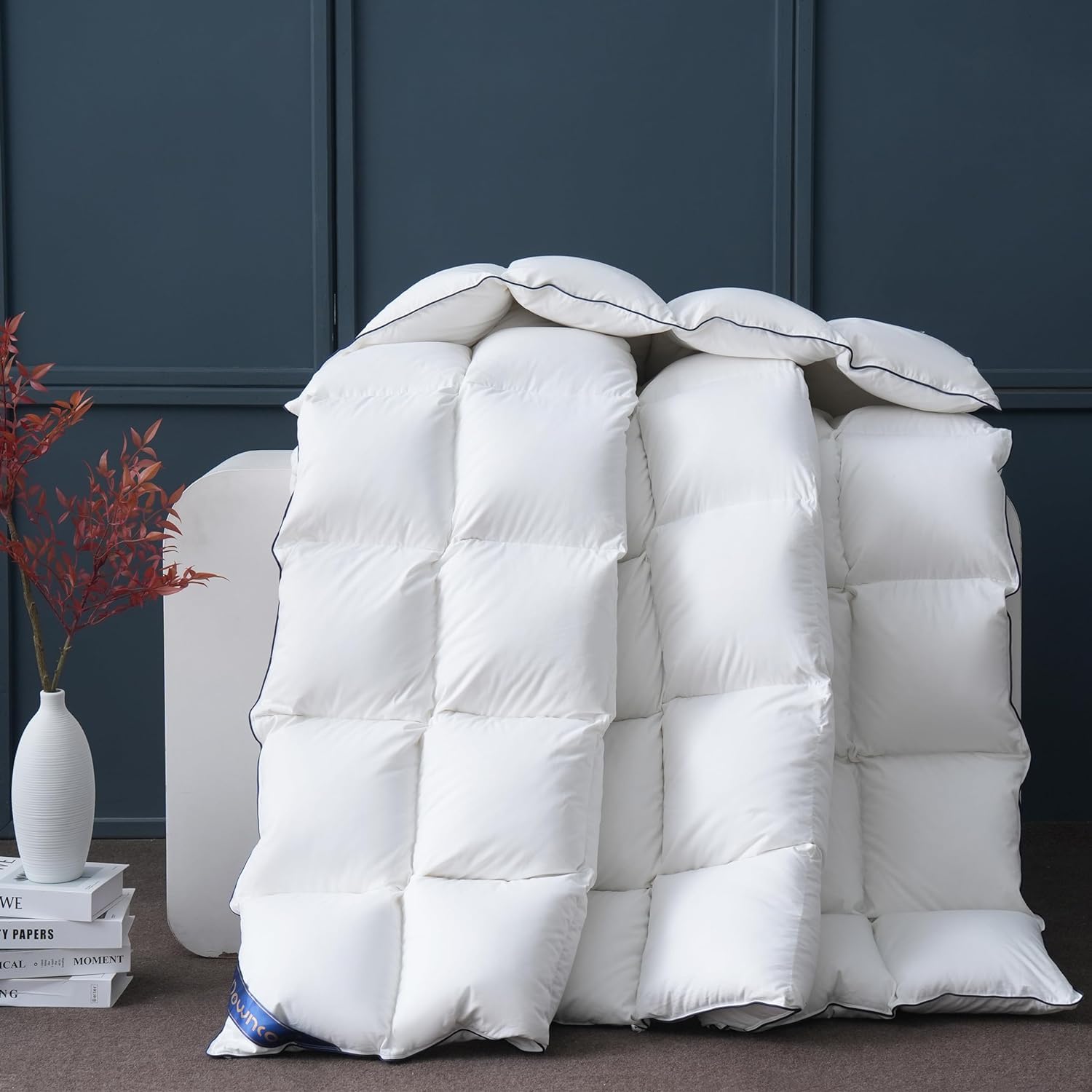 Premium 750 Fill Power Goose Down Comforter Queen Size - Ultra Soft All-Season White Duvet Insert - 90x90 Inch Hotel Collection Bedding - Perfect for Cozy Winter Nights & Luxury Bedroom Decor
