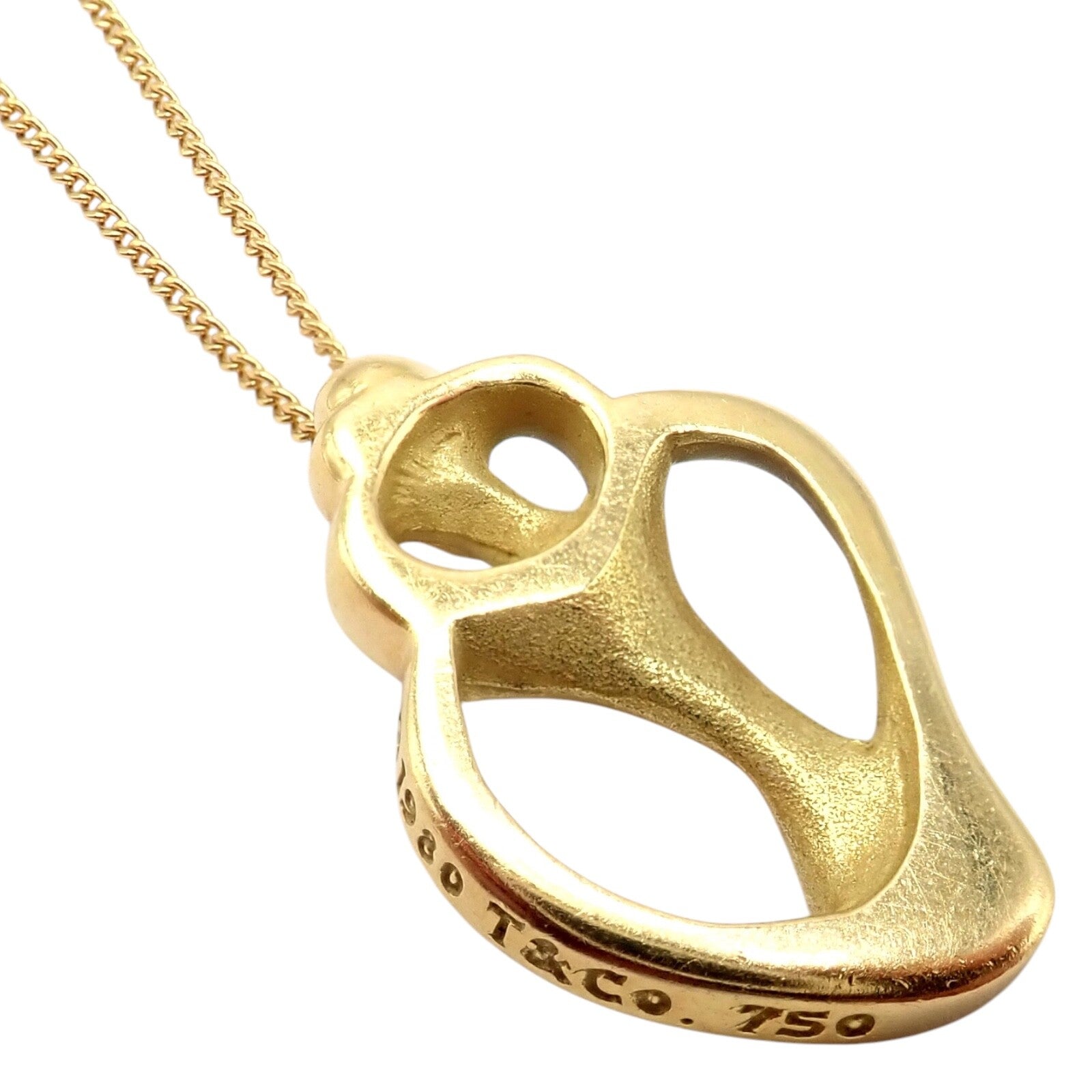 Vintage Tiffany & Co 18K Yellow Gold Seashell Pendant Necklace - Authentic 1980s Jewelry for Women, Perfect Gift for Anniversary, Birthday & Special Occasions