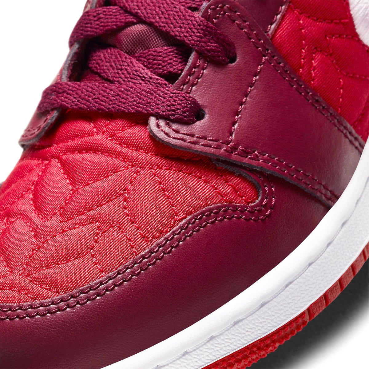 Air Jordan 1 Mid GS SE Pink Foam Red Quilt Basketball Shoes for Girls - Perfect for School, Sports & Street Fashion