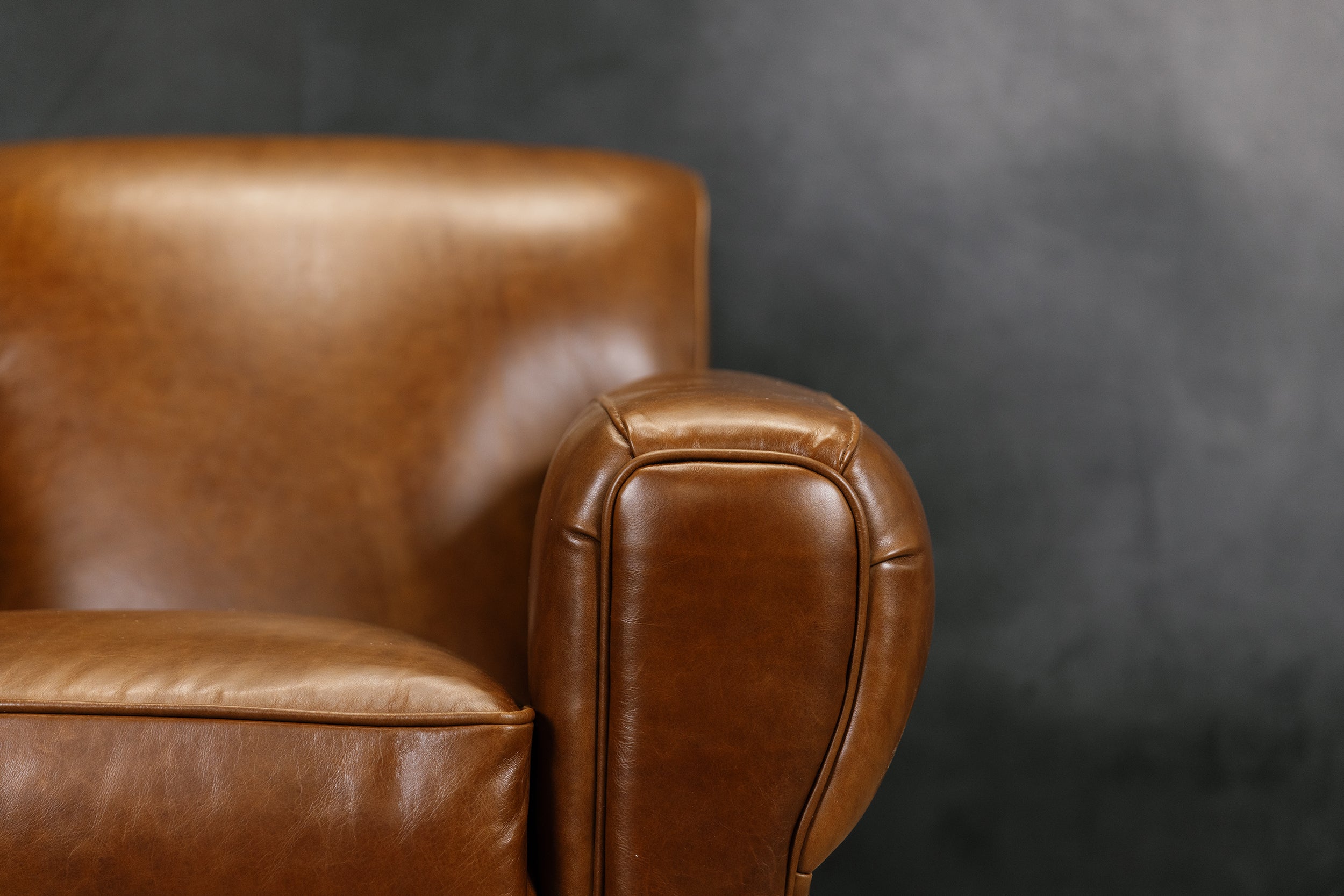 Bachelor Leather Chair - Premium Faux Leather Office Chair for Men, Modern Executive Desk Chair with Padded Seat & Back - Perfect for Home Office, Gaming & Study