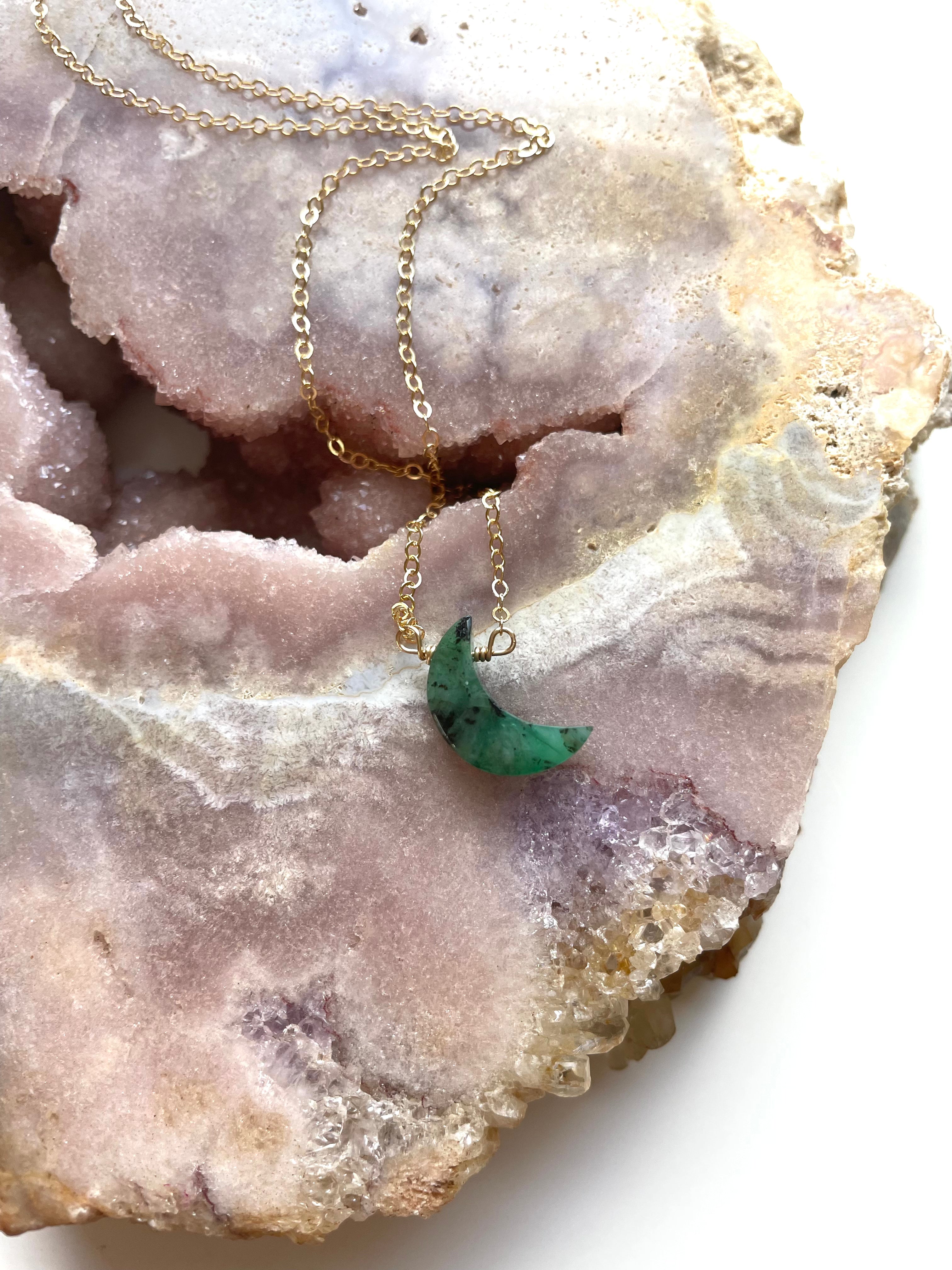 Natural Emerald Crystal Necklace - Crescent Moon Pendant for Women, Genuine Gemstone Jewelry Gift for Birthday/Anniversary | Perfect for Boho Style, Spiritual Healing & Everyday Elegance
