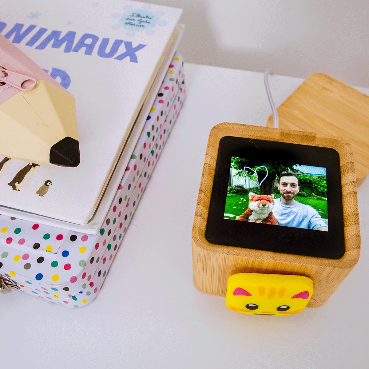 Lovebox for Kids - Digital Love Note Messenger | Meaningful Gift for Boys & Girls | Parent-Child Connection Device | USA Plug Version | Perfect for Birthdays, Valentine's Day & Long Distance Relationships