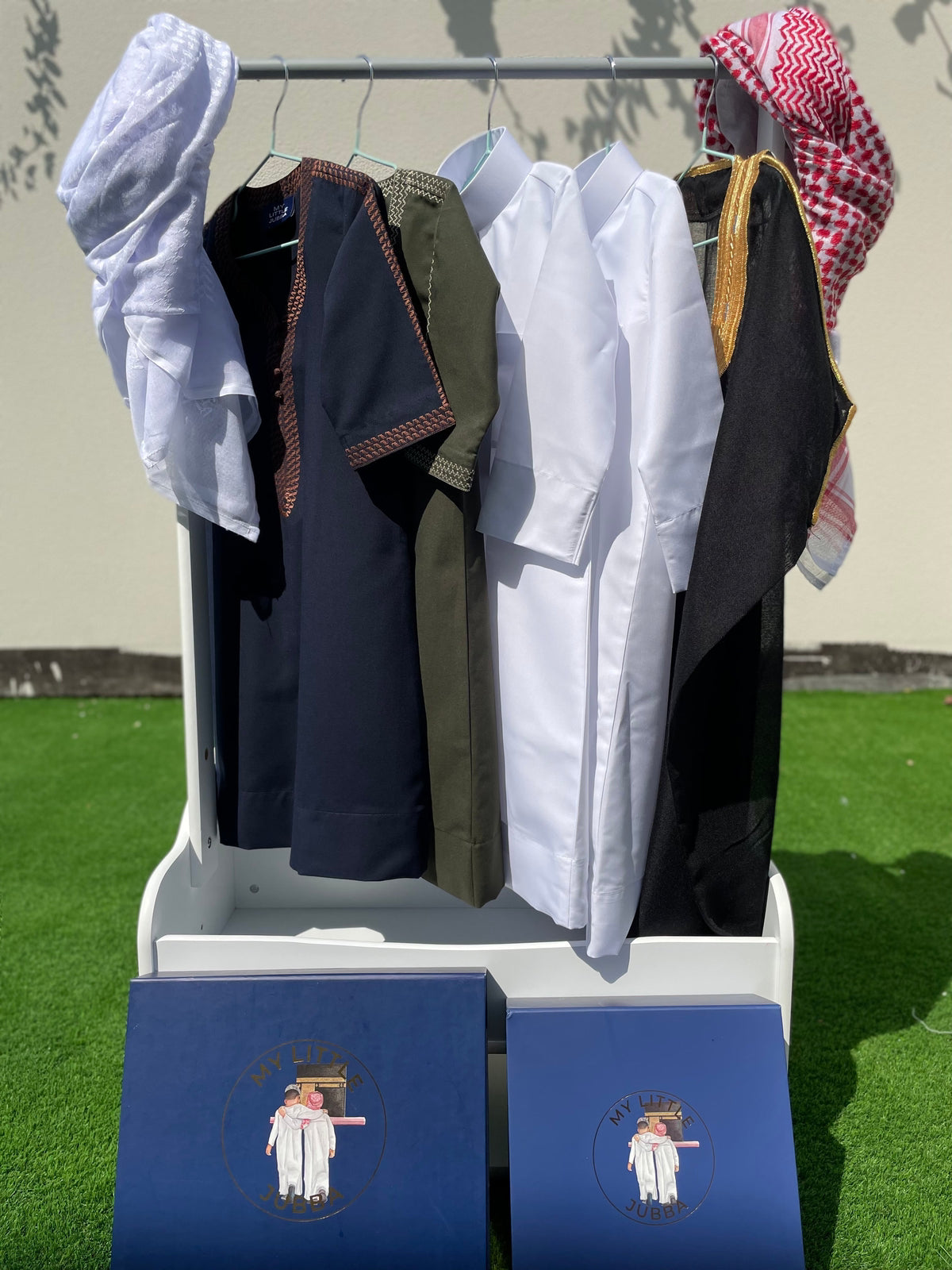 Royal Baby Boy Thobe Gift Set | Black Bisht for 0-12 Months | 10-Piece Outfit for Newborns | Perfect for Eid, Christening & Special Occasions
