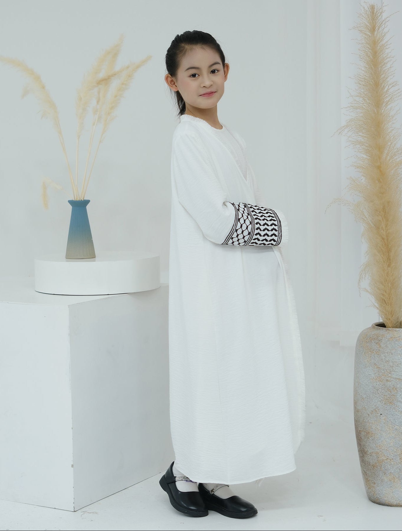 Kids Kufiya Open Abaya White - Islamic Modest Dress for Girls - Perfect for Eid, Prayer & Special Occasions