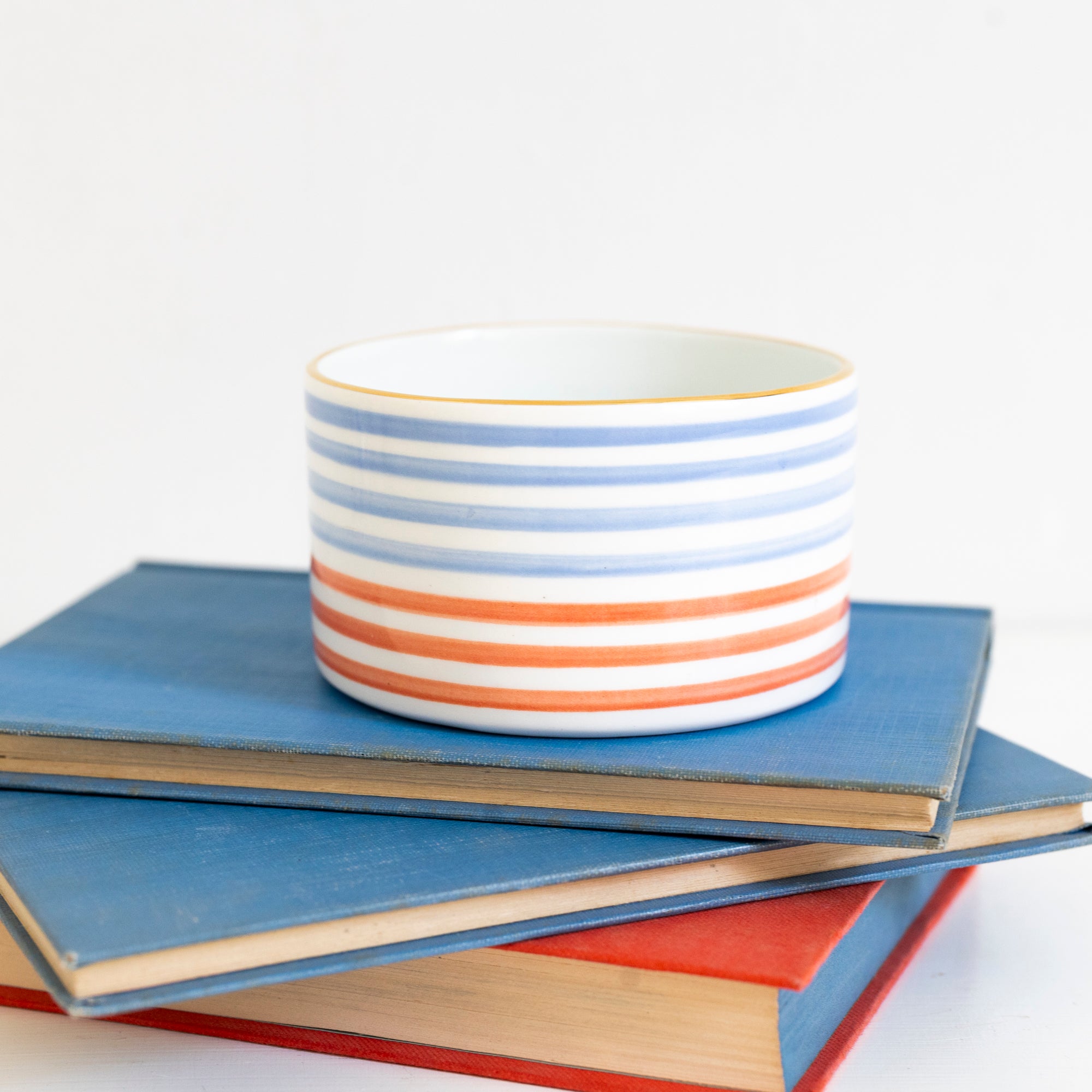 Stripe Ceramic Ramekin Set - 6-Piece Oven Safe Baking Dishes for Soufflés, Crème Brûlée & Desserts - Perfect for Individual Portions, Kitchen Serving & Party Appetizers