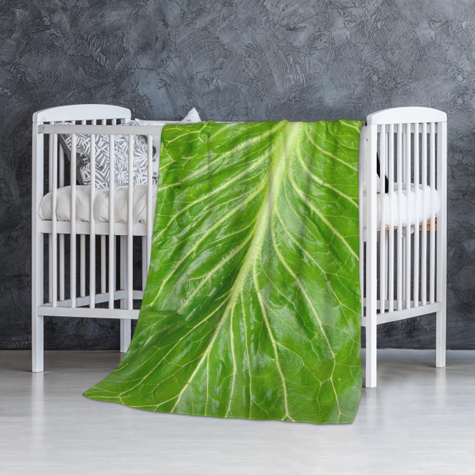 40x30 Inch Lettuce Blanket for Baby - Soft Fleece Cabbage Blanket, Funny Food Gift for Women & Kids, Cozy Summer & Fall Throw for Couch, Bed, Sofa - Perfect for Gifts, Lounging & Photo Props
