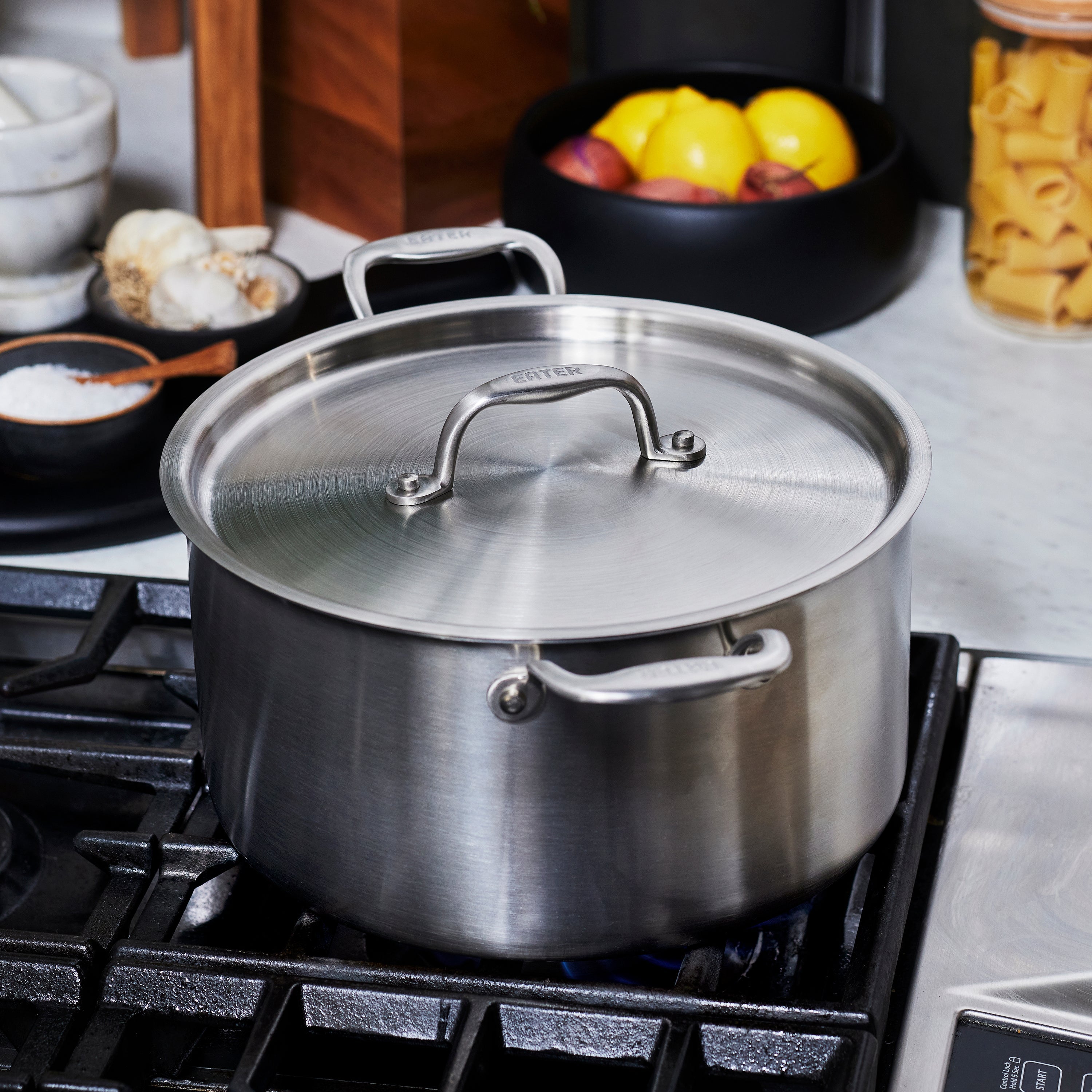 Heritage Steel 8 Quart Stock Pot with Lid - Premium Stainless Steel Cookware for Soups, Stews & Pasta - Commercial Grade Kitchen Essential - Perfect for Home Chefs & Restaurants