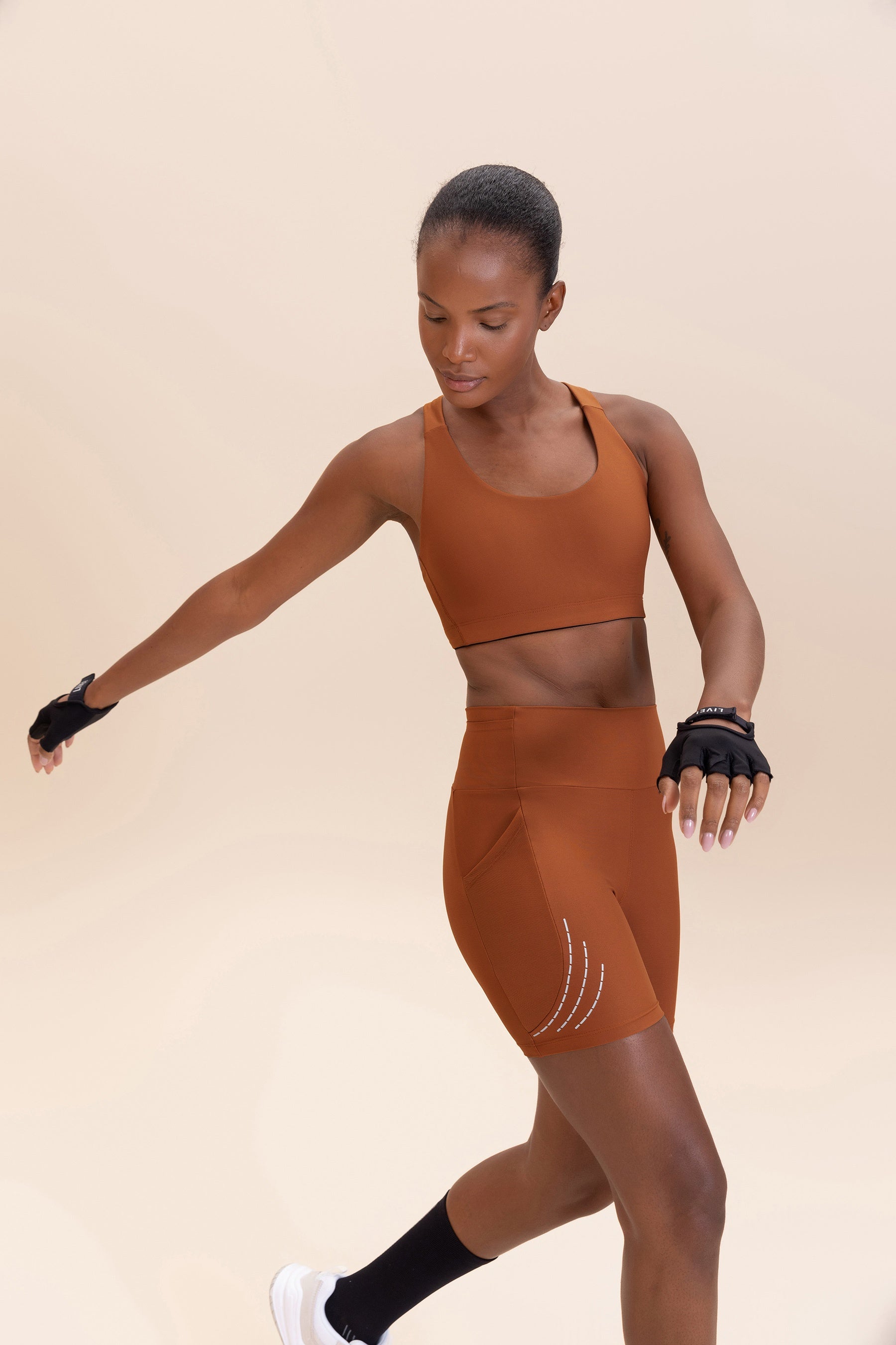 Power Hydefit® Adaptiv Sports Bra - High Support Workout Bra for Women, Yoga, Running & Gym - Moisture Wicking & Breathable Activewear