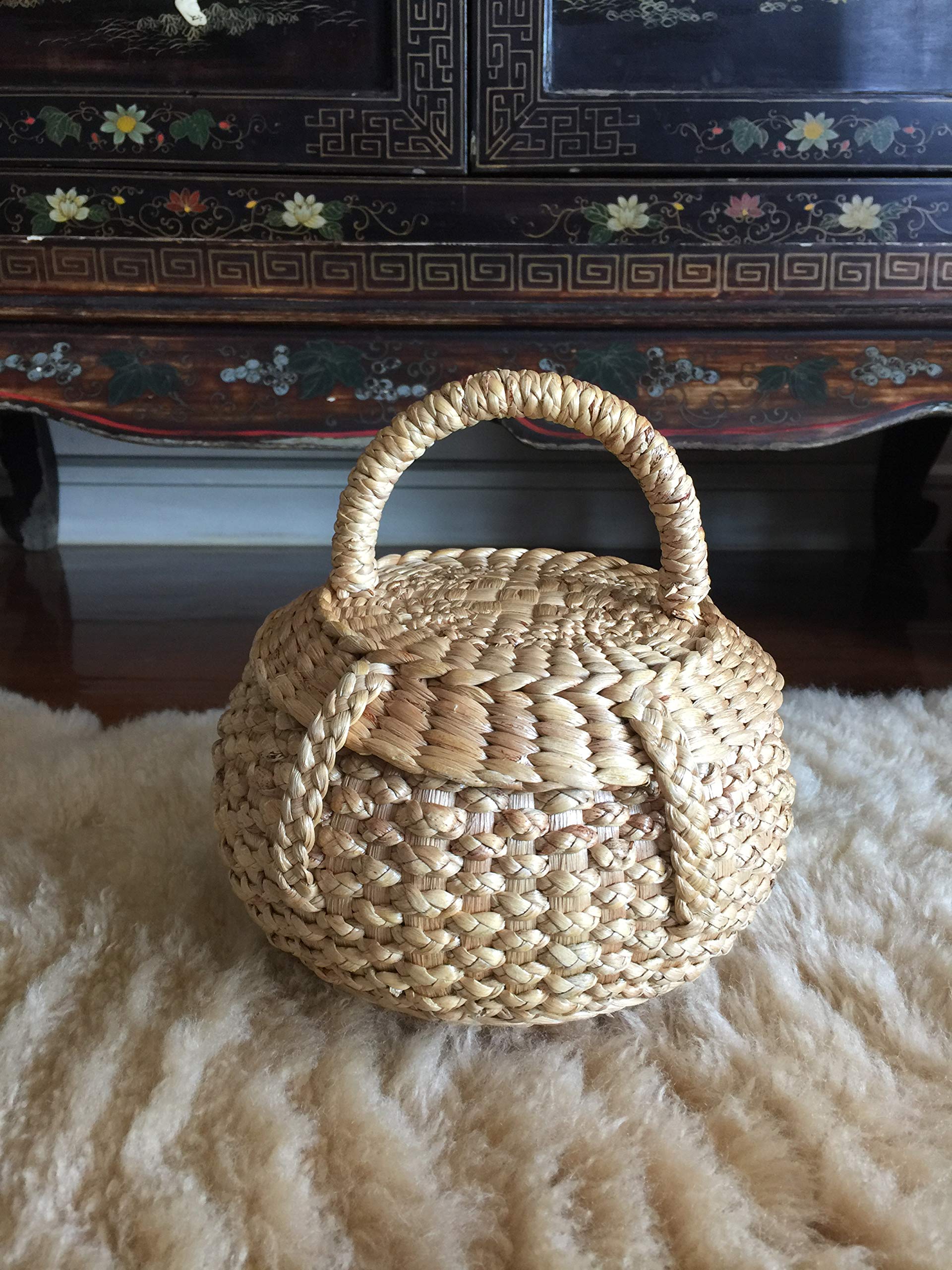 Eco-Friendly Mini Straw Tote Bag for Women - Lightweight Beach Bag, Picnic Basket & Market Shopping Tote - Perfect for Summer Outings, Vacation & Farmers Market Use