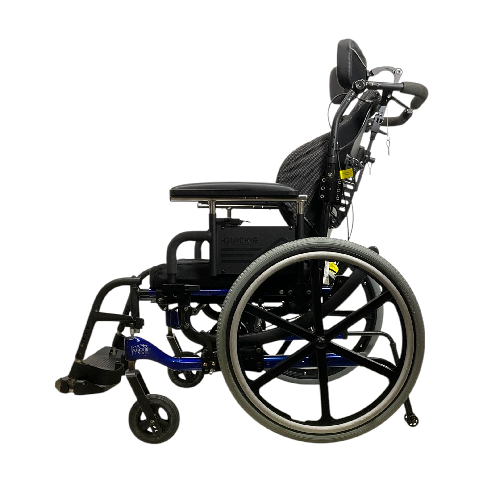 Sunrise Medical Quickie Iris SE Tilt-in-Space Manual Wheelchair | 17x18 Inch Seat | Self-Propel Tires | Lightweight Mobility Aid for Home & Outdoor Use