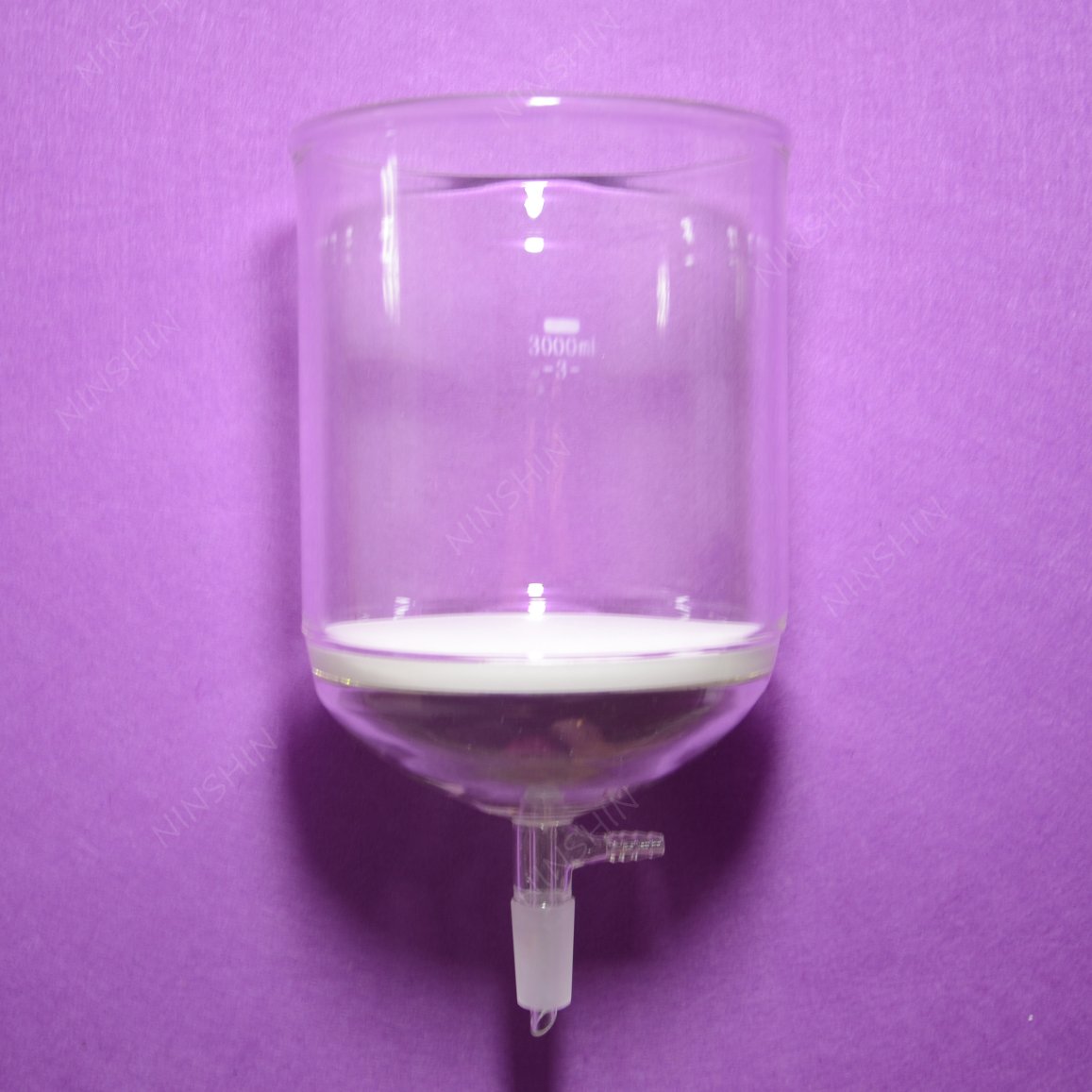 3000ML Borosilicate Glass Buchner Funnel with 10mm Vacuum Hose Connection - 24/40 Joint Size for Laboratory Filtration, Chemistry Experiments & Essential Oil Distillation