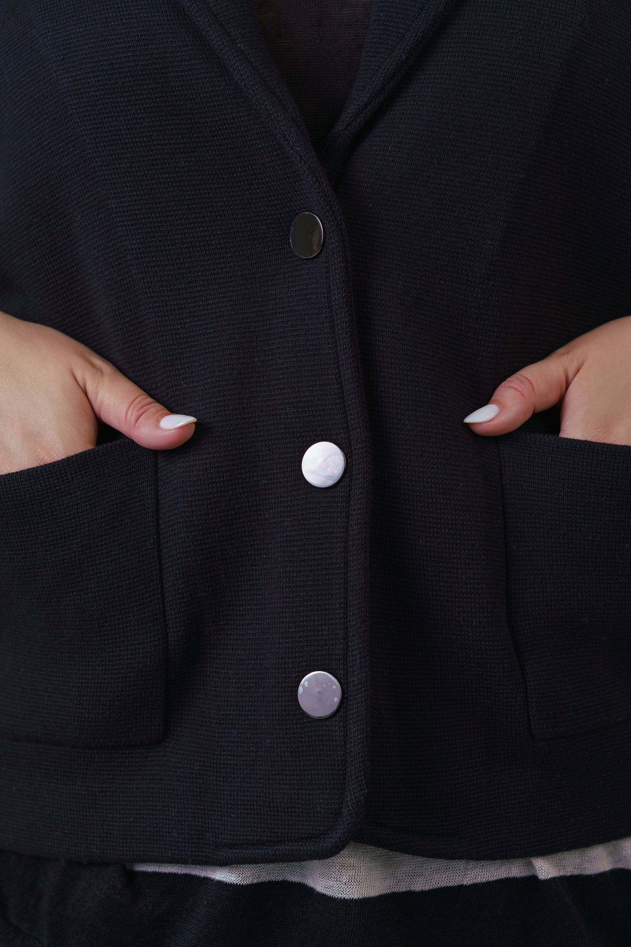 Stylish Cotton Blend Shrunken Blazer for Women - Trendy Oversized Fit Jacket - Perfect for Office, Casual Outfits & Evening Events