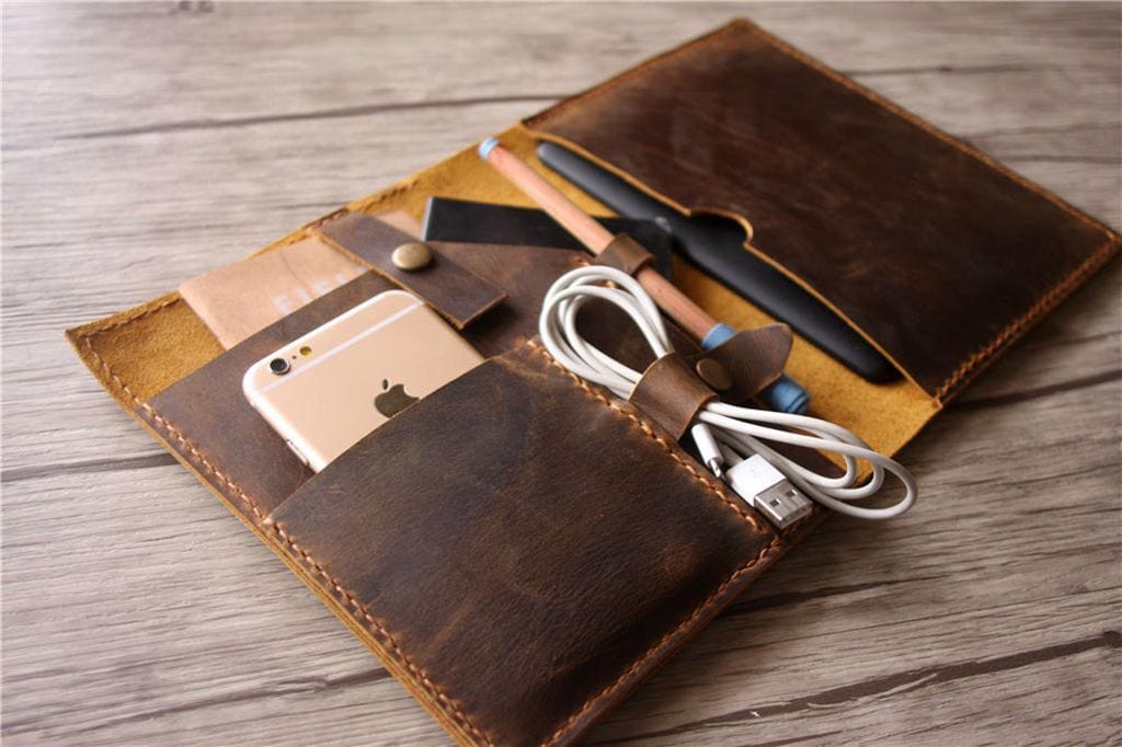 Personalized Monogrammed Leather Case Cover for Kindle Paperwhite - Perfect for Reading, Travel & Gifts