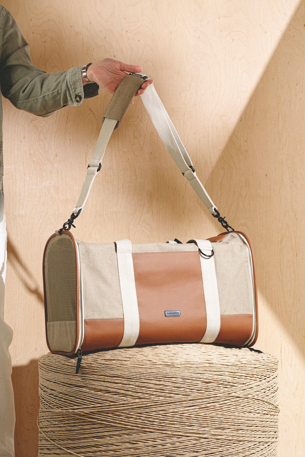 Dog Travel Bag - Durable & Stylish Pet Carrier for Small Dogs & Cats - Perfect for Airplane, Car & Outdoor Adventures