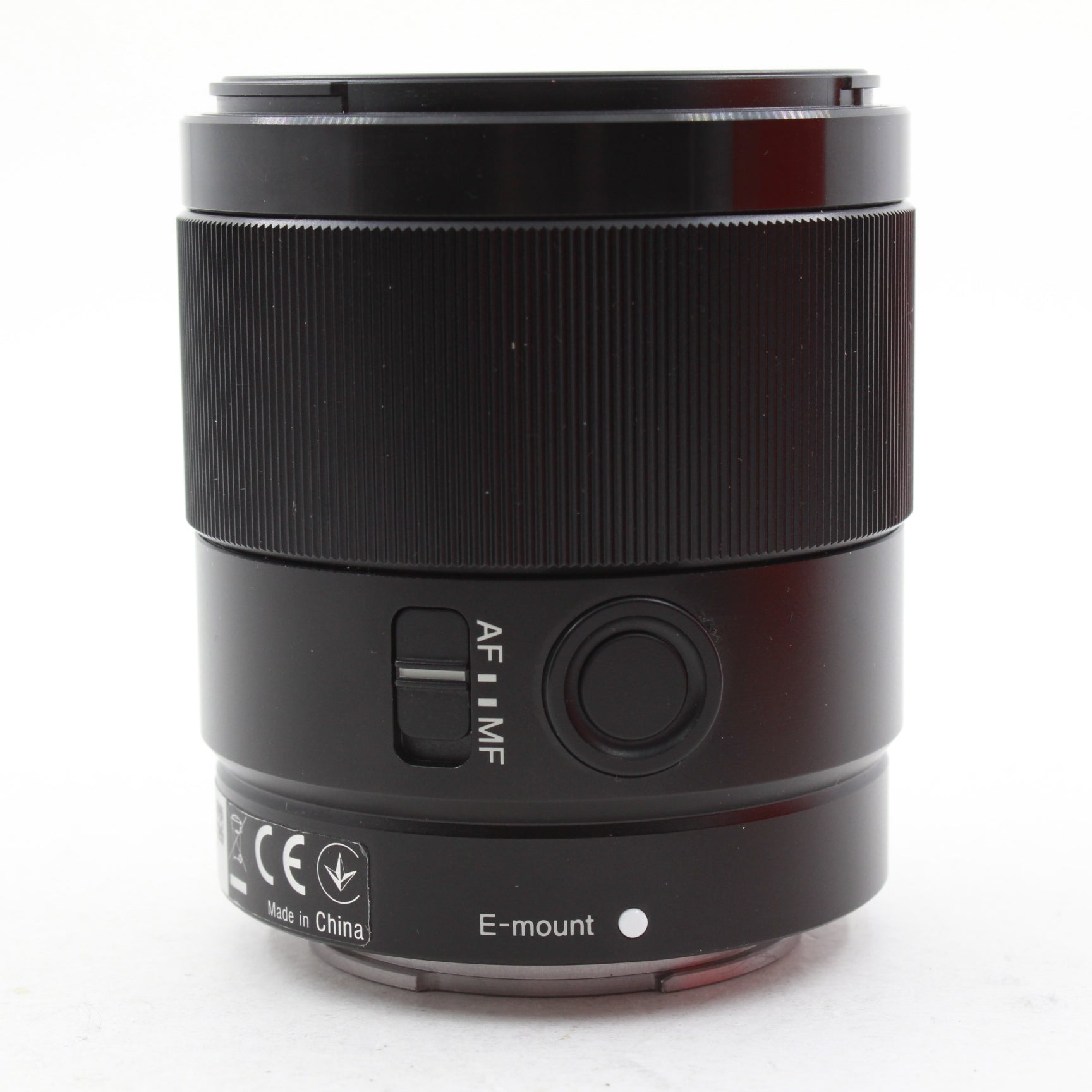 Used Sony FE 35mm f/1.8 Lens with Box - Perfect for Portrait, Street & Low-Light Photography