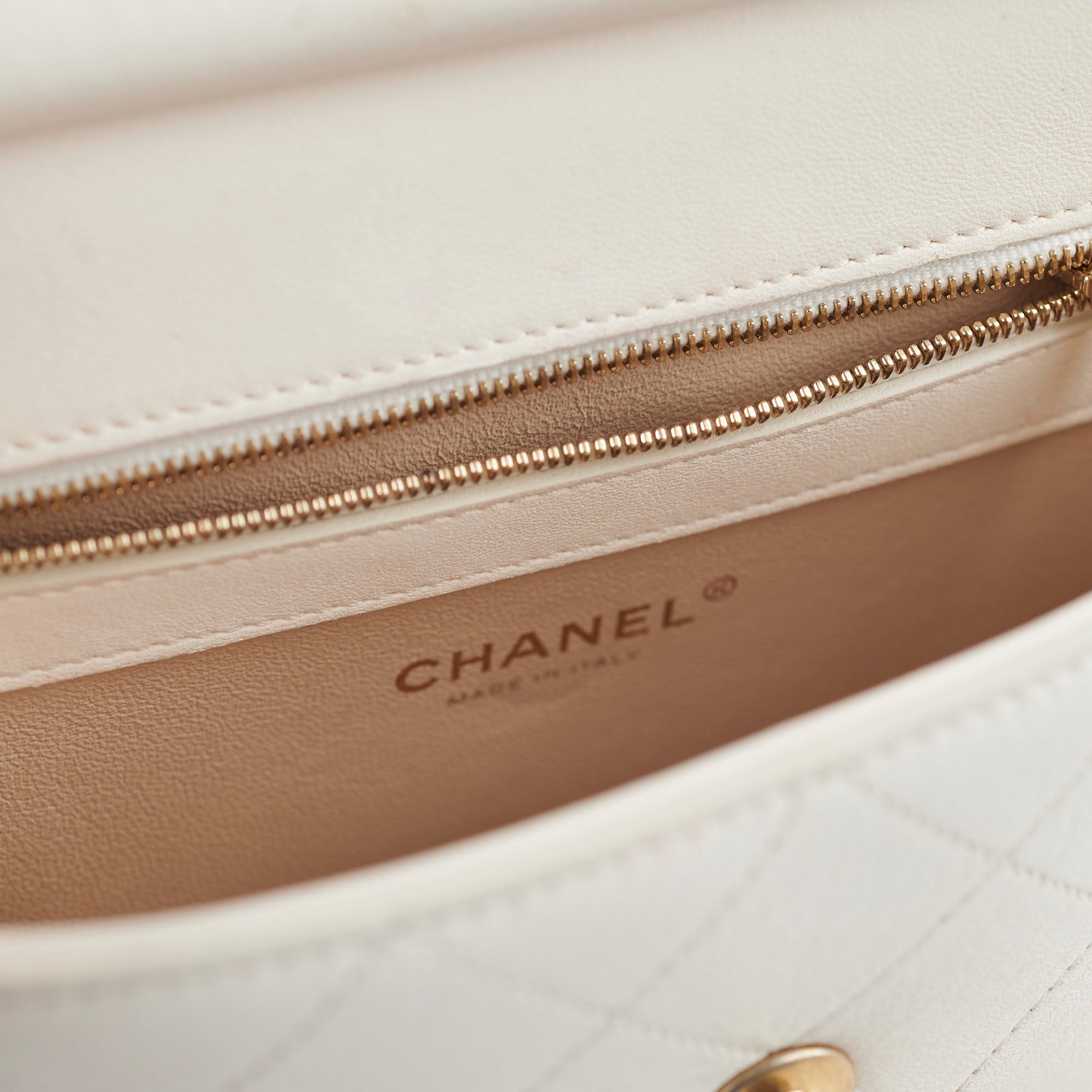 Chanel Reversible Quilted Flap Bag White Gold Hardware 25 Series - Luxury Crossbody Purse for Women, Perfect for Parties & Evening Events