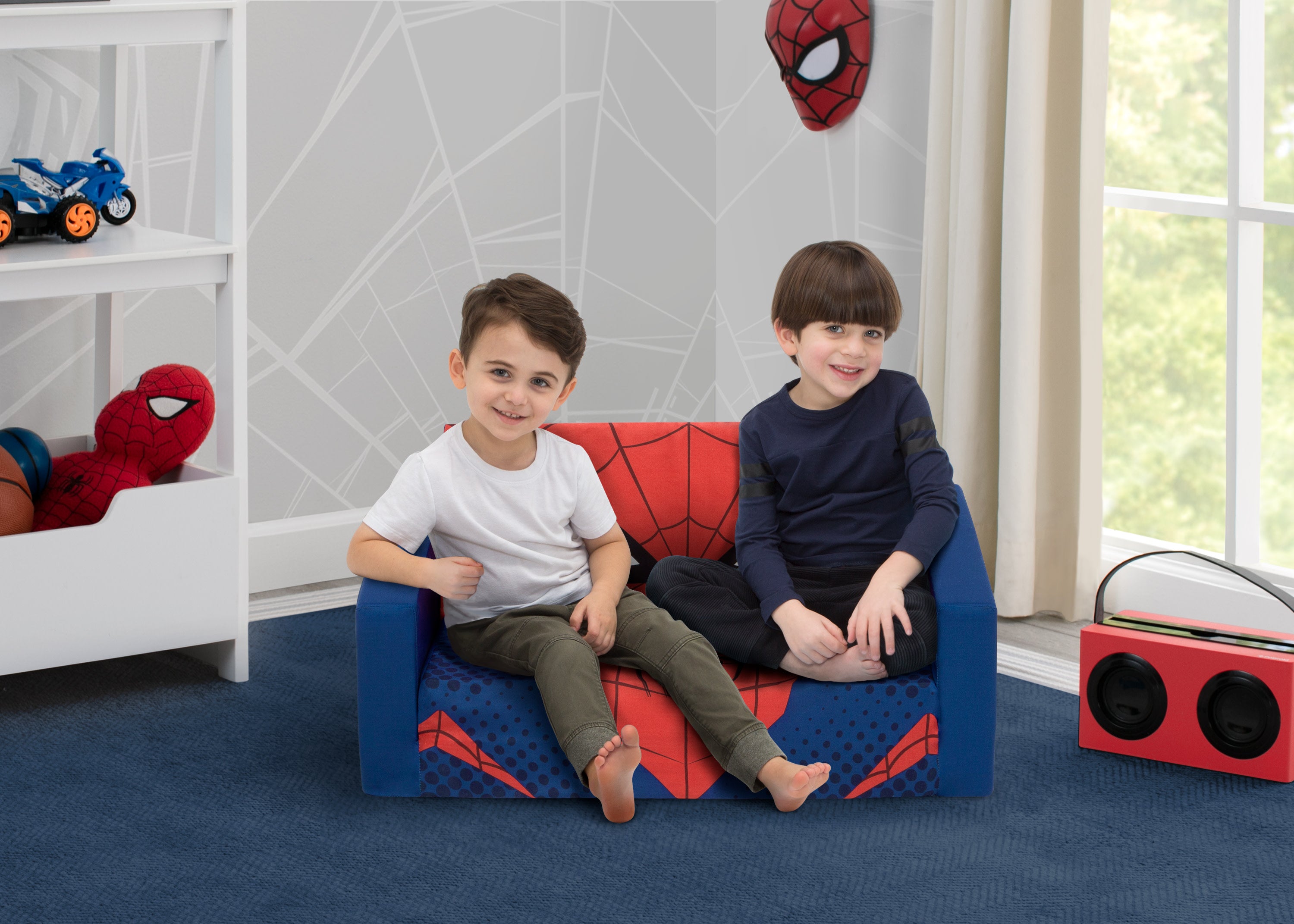 Spider-Man Cozee Flip Out Sofa - 2-in-1 Convertible Kids Sofa to Lounger | Superhero Themed Playroom Furniture for Boys & Girls | Perfect for Movie Nights, Gaming & Relaxation