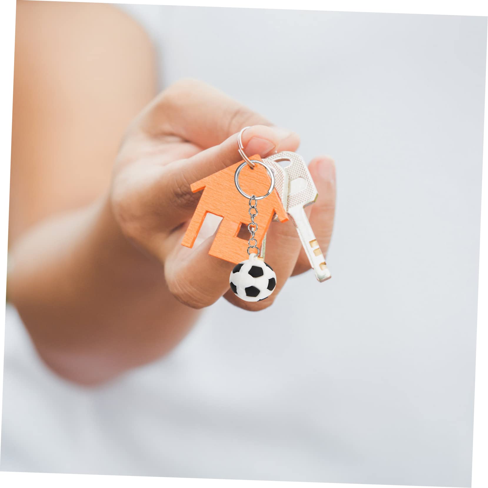 Kisangel 24 Pcs Soft Rubber Football Keychain Set - Mini Sports Car Keychains, Key Holder Pendant for Men Women - Perfect for Car Keys, Gifts, and Football Fans